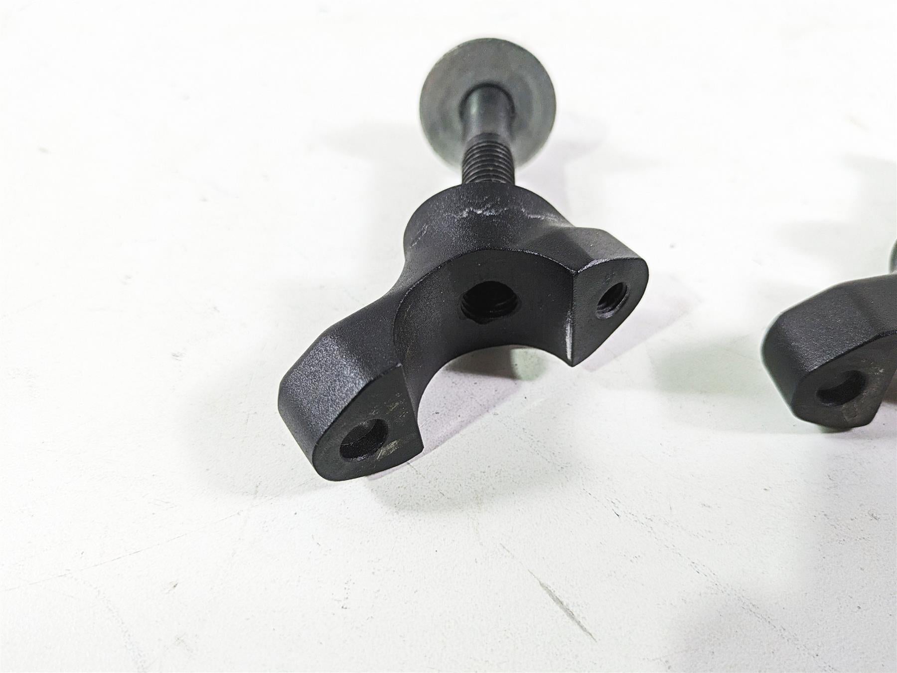 2018 Indian Chieftain Dark Horse Handlebar Riser Holder 5139656 {{ shop.shopifyCountryName }} - Mototech271