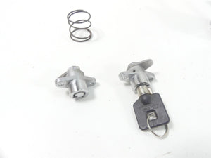 2006 Harley Touring FLHTCUI Electra Glide Ignition Knob Key Lock Set 71532-03