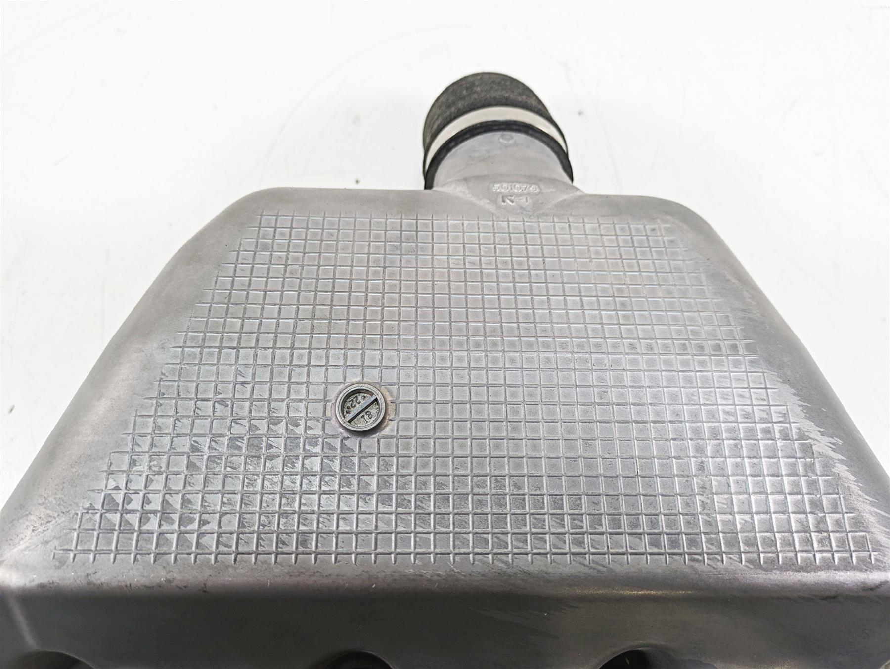 2018 Kawasaki ZX1002 Ninja H2 SX Air Box Chamber Intake Injector 12026-0018 {{ shop.shopifyCountryName }} - Mototech271