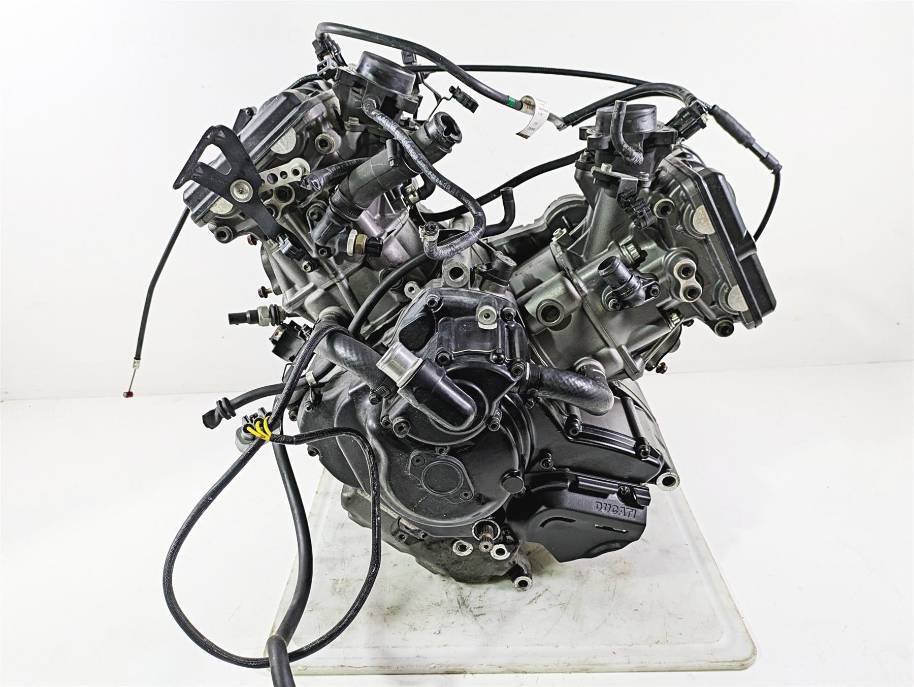 2013 Ducati Hyperstrada 821 Running Engine Motor -Video -Compr Test 22522731A {{ shop.shopifyCountryName }} - Mototech271