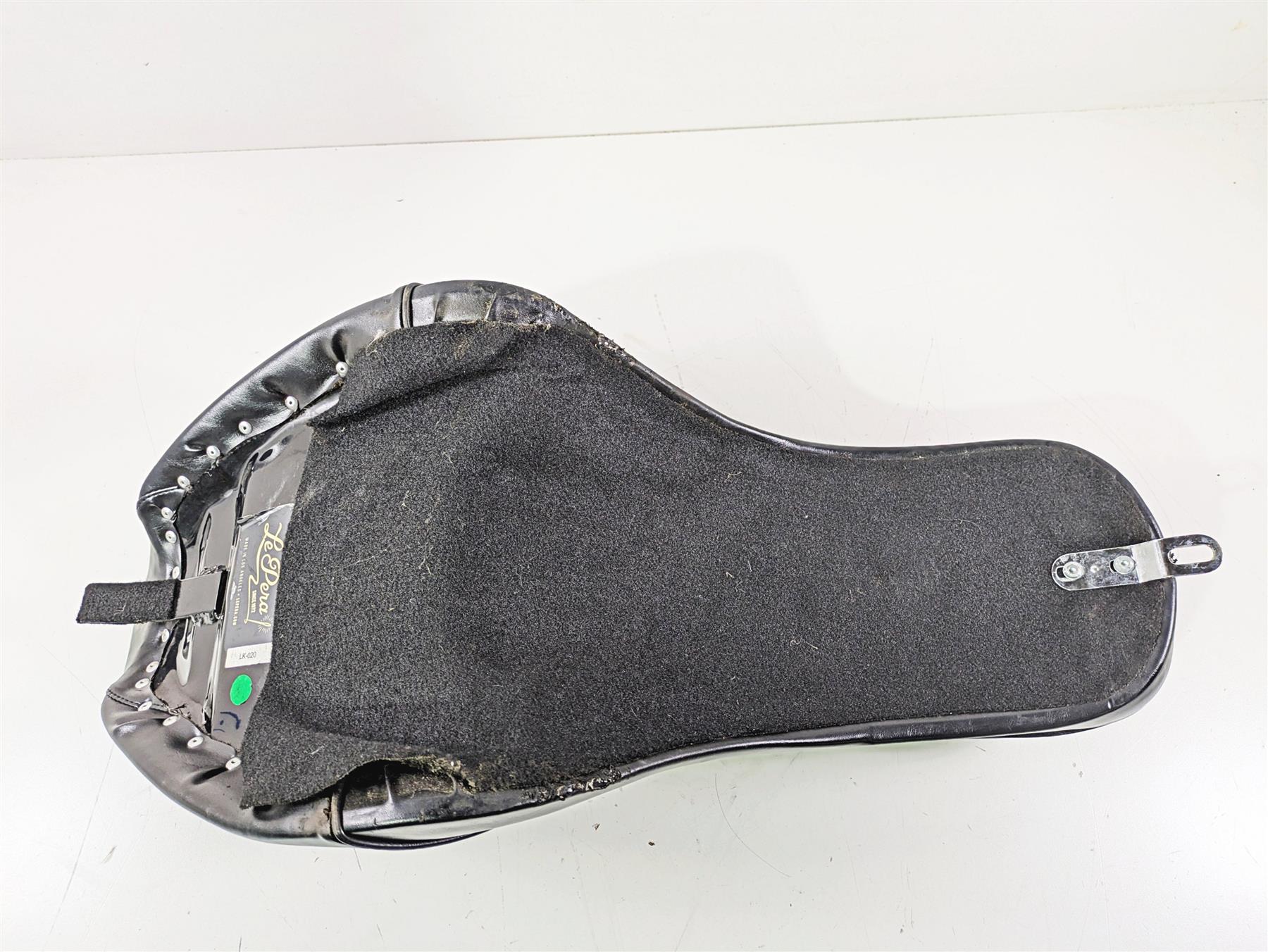 2008 Harley FLSTSB Cross Bones Le Pera Cherokee Seat Saddle 91-9536 {{ shop.shopifyCountryName }} - Mototech271