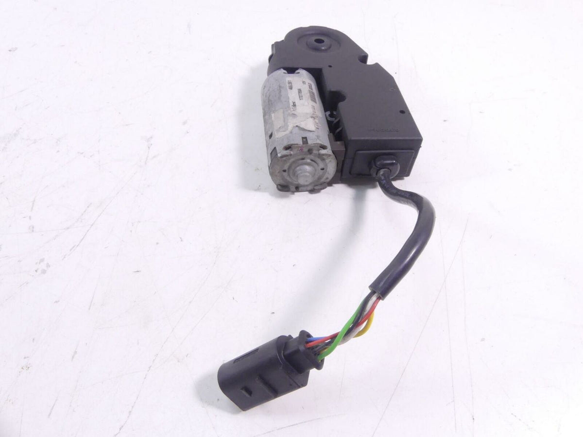 2018 BMW K1600 Bagger Webasto Windshield Wind Shield Screen Motor 46638557439 {{ shop.shopifyCountryName }} - Mototech271