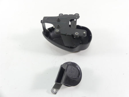 2016 Indian Chief Dark Horse Horn & Black Cover Fairing Cowl 5632900 {{ shop.shopifyCountryName }} - Mototech271