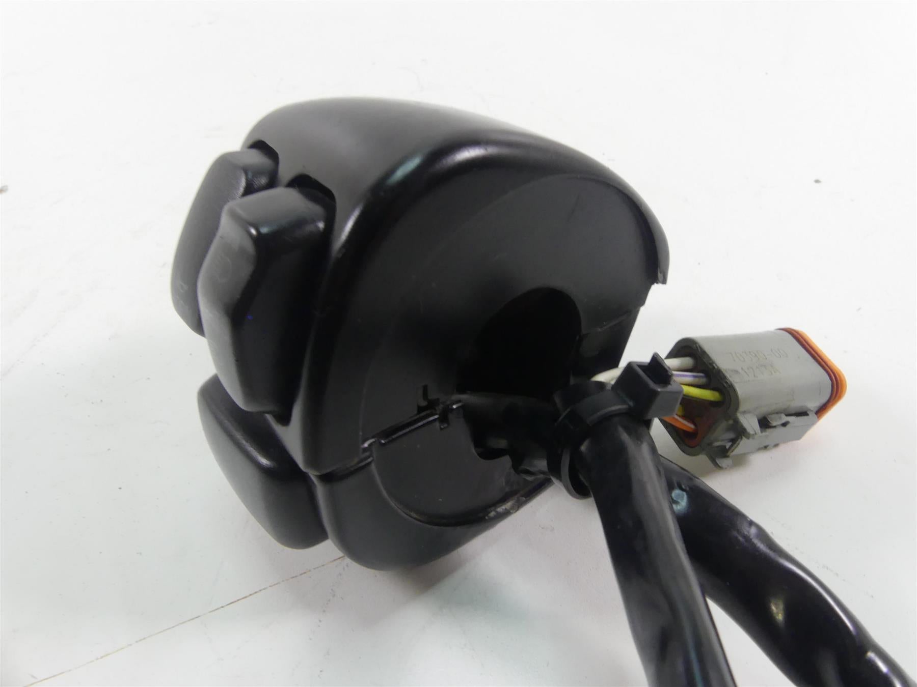 2003 Harley Sportster XL1200 C 100th Anniv Left Hand Control Switch 71682-06A {{ shop.shopifyCountryName }} - Mototech271