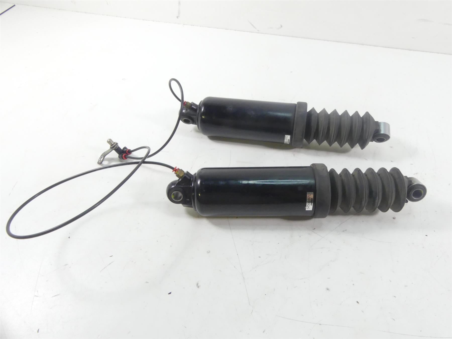 2006 Harley Touring FLHTCUI Electra Glide Showa Rear Shock Set 13" 54565-97C {{ shop.shopifyCountryName }} - Mototech271