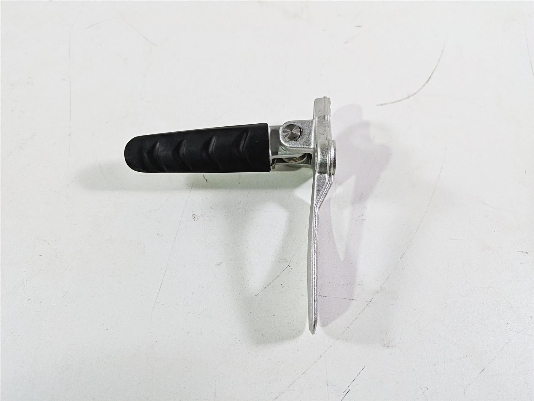 2014 BMW R nine T R9T K21 Left Front Rider Footpeg Foot Peg Rest 7728899 46717671077 {{ shop.shopifyCountryName }} - Mototech271