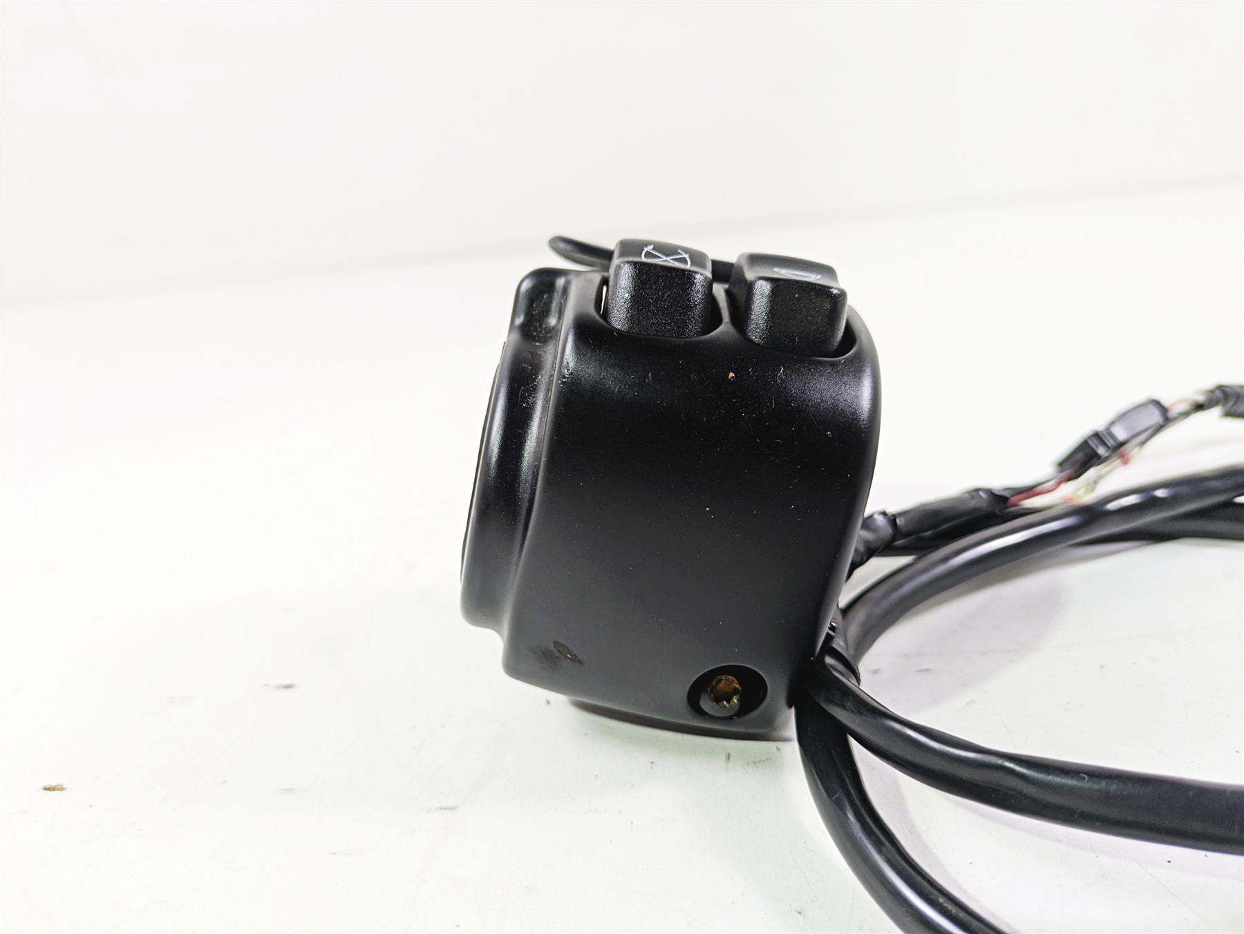 2022 Harley FXLRS Softail Low Rider Right Hand Control Switch READ 71500462A {{ shop.shopifyCountryName }} - Mototech271
