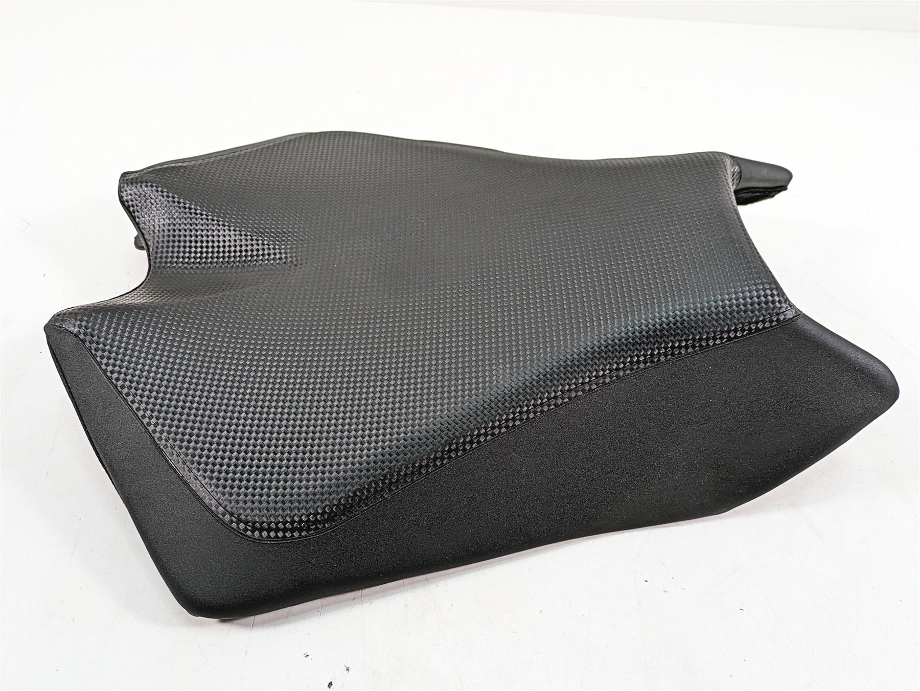 2020 Aprilia Tuono V4 Factory Front Rider Seat Saddle B04545600C1 {{ shop.shopifyCountryName }} - Mototech271