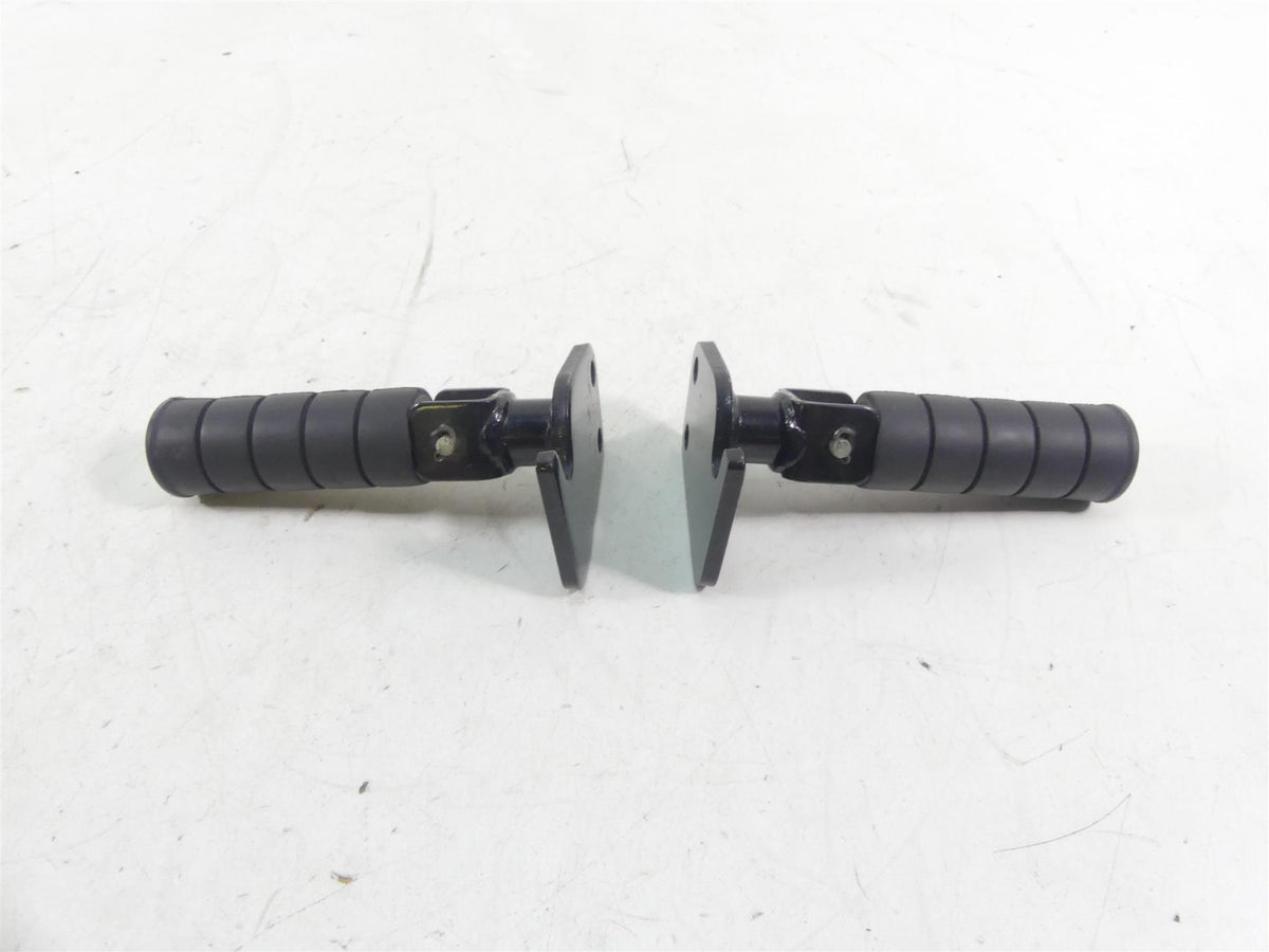 2002 Yamaha XVS1100 V-Star Rear Passenger Footpeg Foot Rest Set 5EL-27430-00-00 {{ shop.shopifyCountryName }} - Mototech271