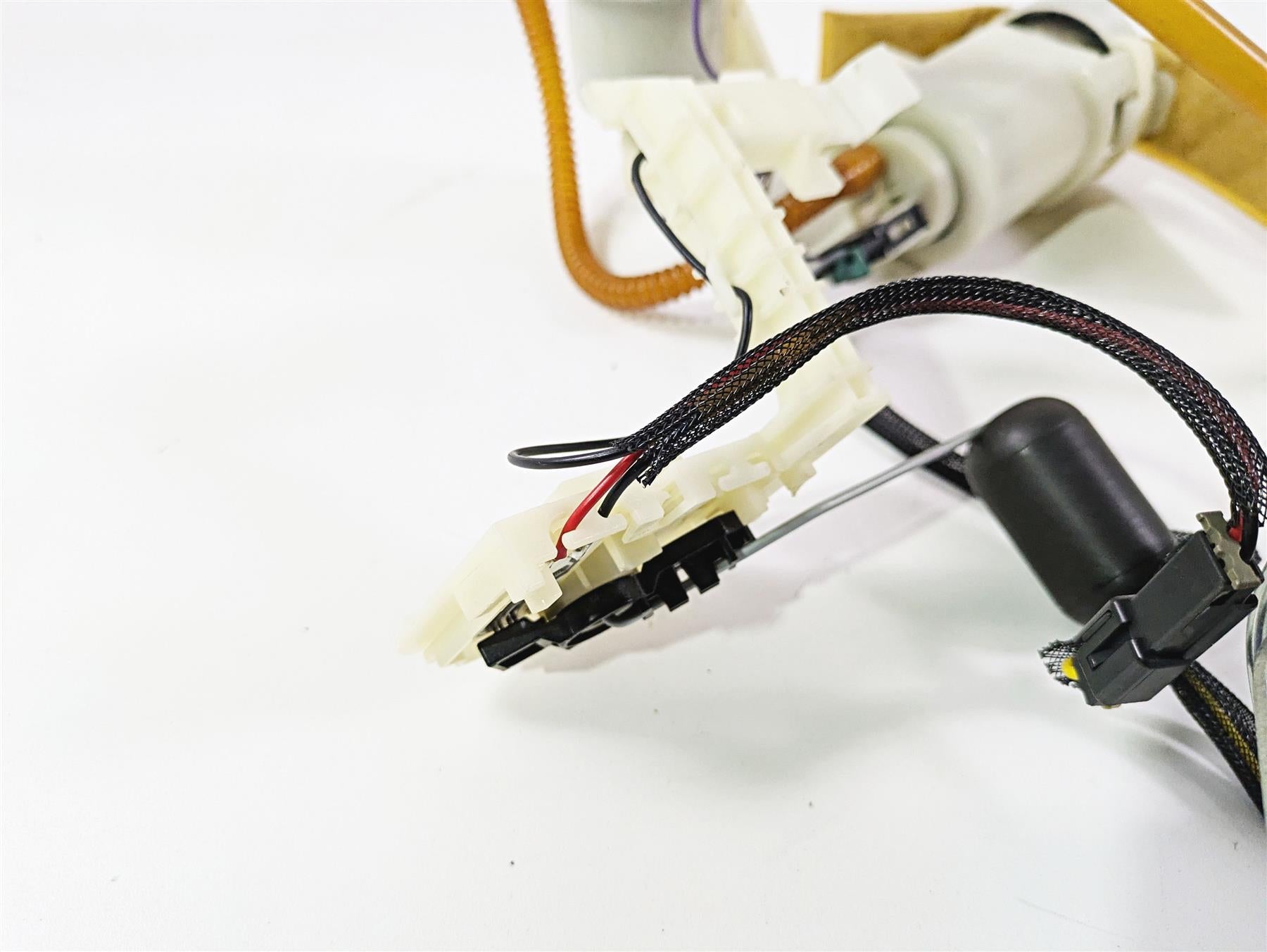 2011 Harley FXDC Dyna Super Glide Fuel Gas Petrol Pump & Level Sender 75218-04D {{ shop.shopifyCountryName }} - Mototech271