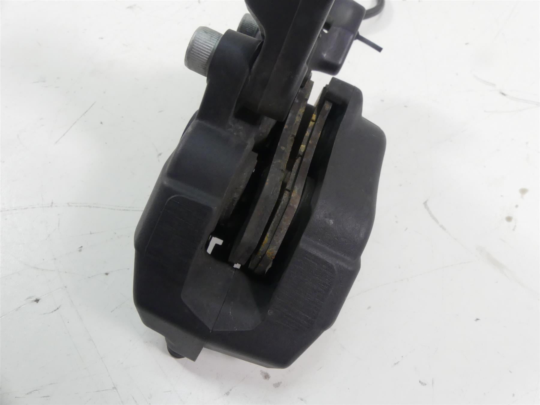 2016 Harley Touring FLTRX Road Glide Rear Brembo Brake Caliper + Line 44080-08 {{ shop.shopifyCountryName }} - Mototech271