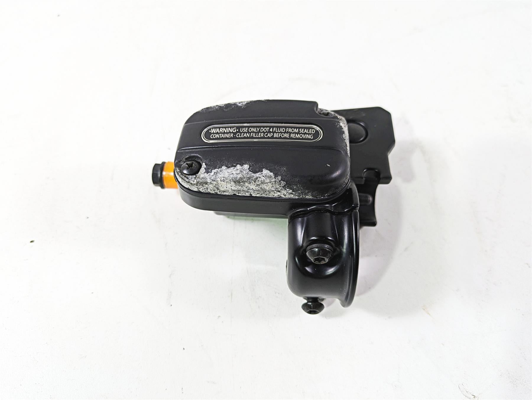 2020 Harley Touring FLHT Electra Glide Front Brake Master Cylinder 44551-08F {{ shop.shopifyCountryName }} - Mototech271