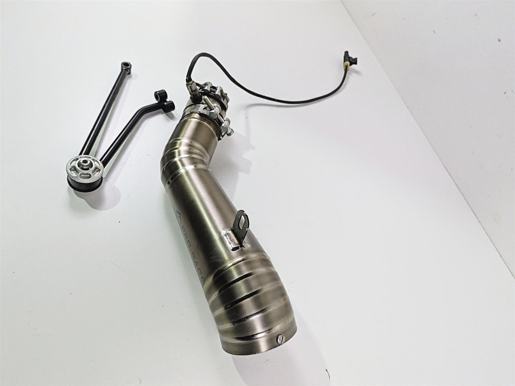 2022 BMW RnineT Pure K22 Pro Race GP-MP1 Slip-On Exhaust BMW-R9T19P-GPMP1-ST {{ shop.shopifyCountryName }} - Mototech271