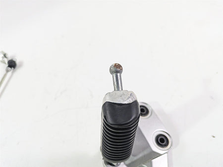 2009 Yamaha FZ1 FZS10 Fazer Left Rider Footpeg Shifter Parts Set 2D1-27442-00-00 {{ shop.shopifyCountryName }} - Mototech271