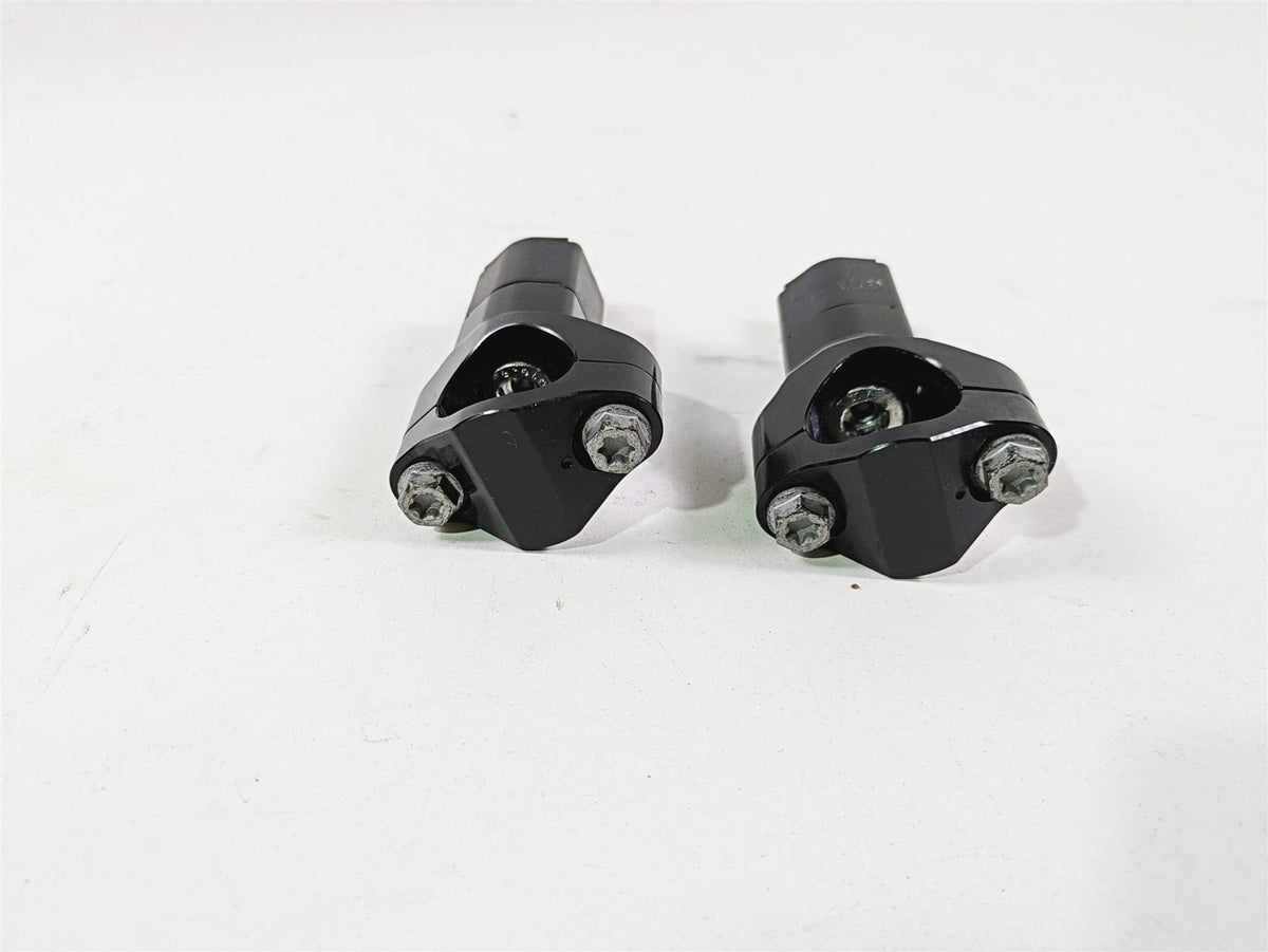 2020 KTM 1290 Super Adventure R Handlebar Riser + Extension Holder 00050000927 {{ shop.shopifyCountryName }} - Mototech271