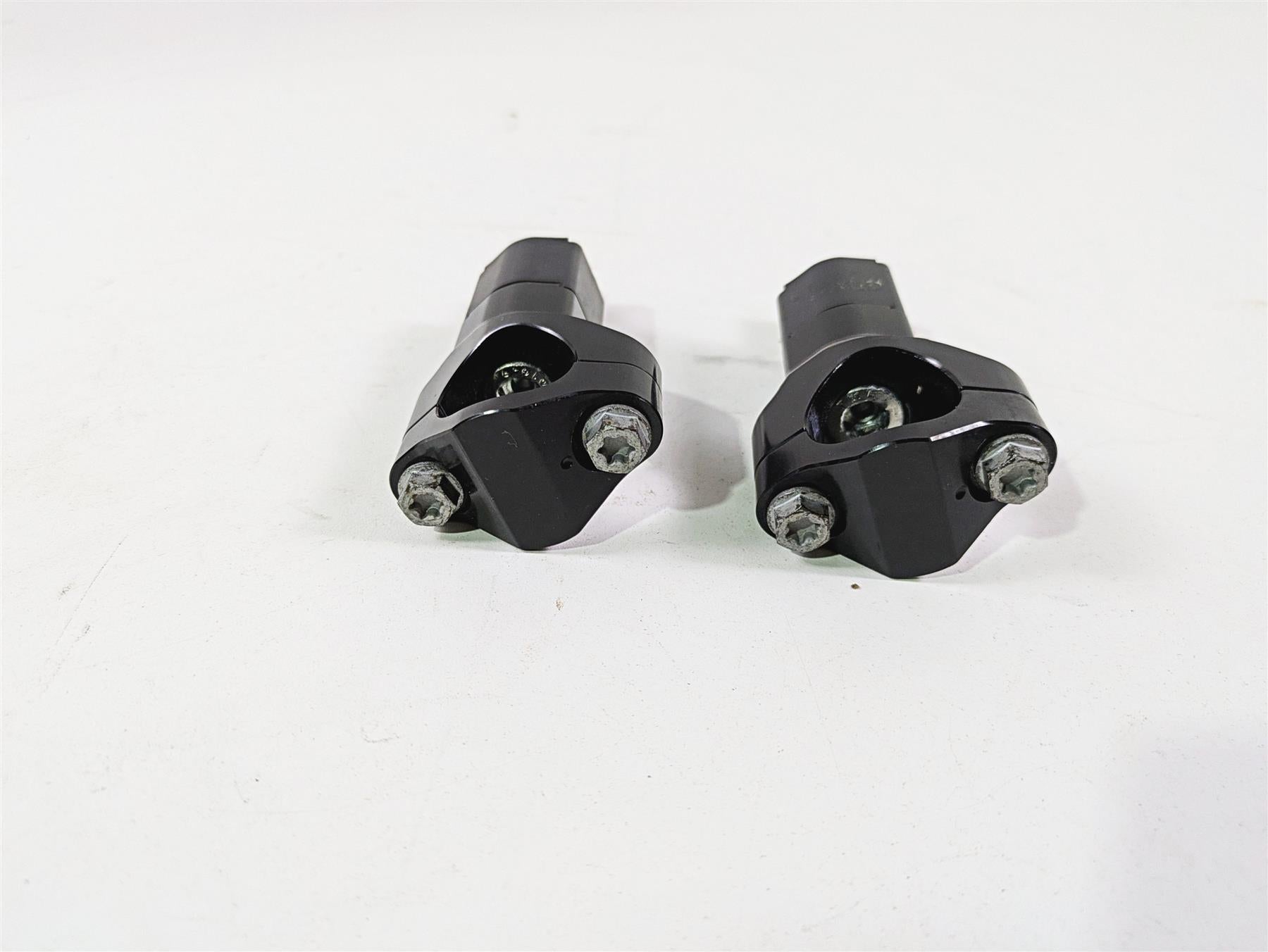 2020 KTM 1290 Super Adventure R Handlebar Riser + Extension Holder 00050000927 {{ shop.shopifyCountryName }} - Mototech271