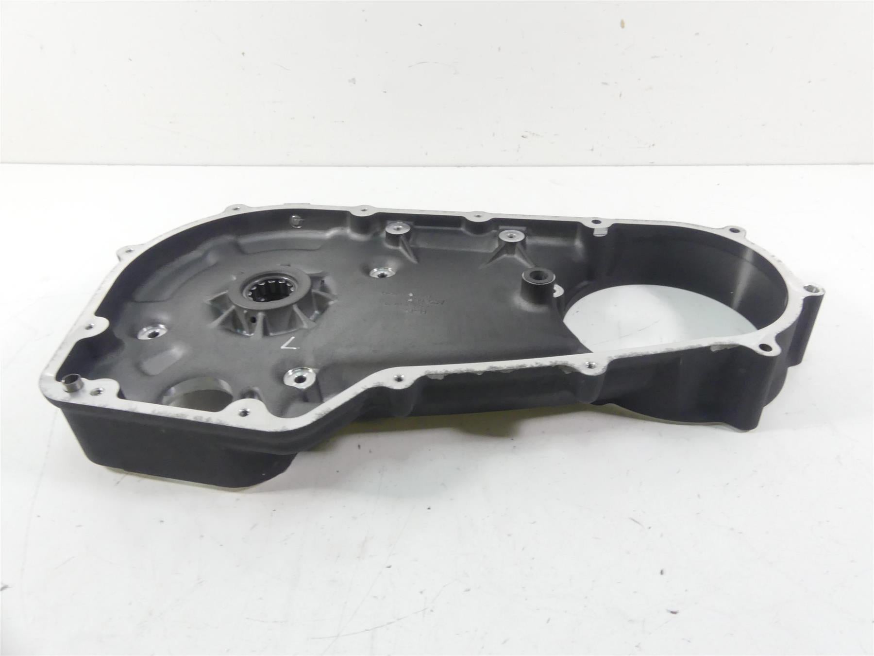 2009 Harley FXDF Dyna Fat Bob Inner Primary Drive Clutch Cover Mid Ctrl 60681-06 {{ shop.shopifyCountryName }} - Mototech271