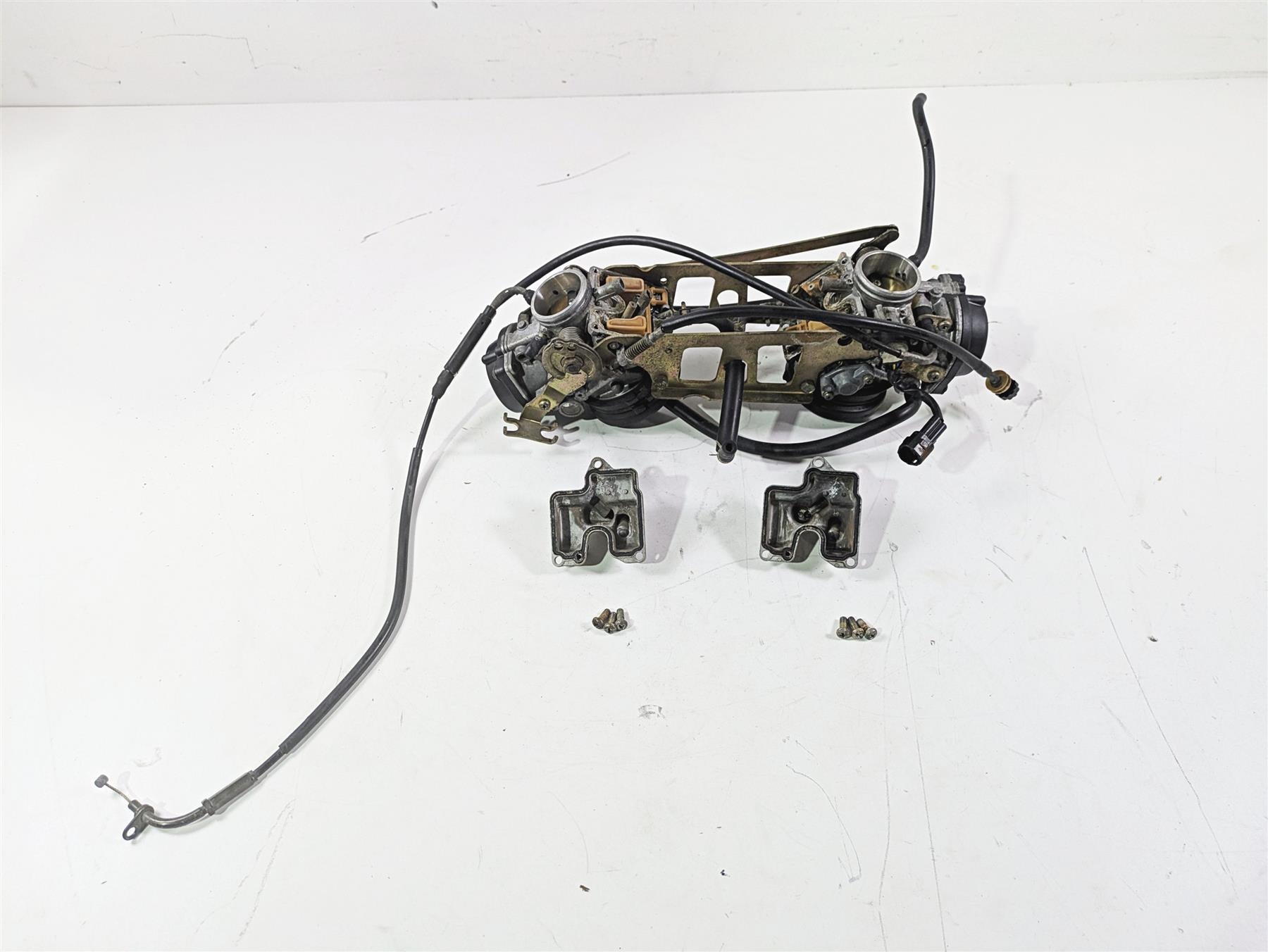 2001 Suzuki SV650 Front Rear Carburetor Carb Set READ 13201-20F20 {{ shop.shopifyCountryName }} - Mototech271