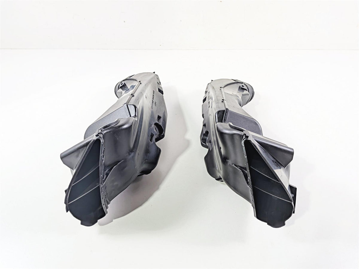 2024 Suzuki GSXR600 Air Intake Ram Scoop Duct Set 94420-14J00 94430-14J00 {{ shop.shopifyCountryName }} - Mototech271