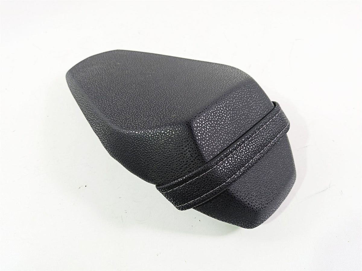 2020 Kawasaki Z900 ZR900 Rear Passenger Seat Saddle 53066-0582 {{ shop.shopifyCountryName }} - Mototech271