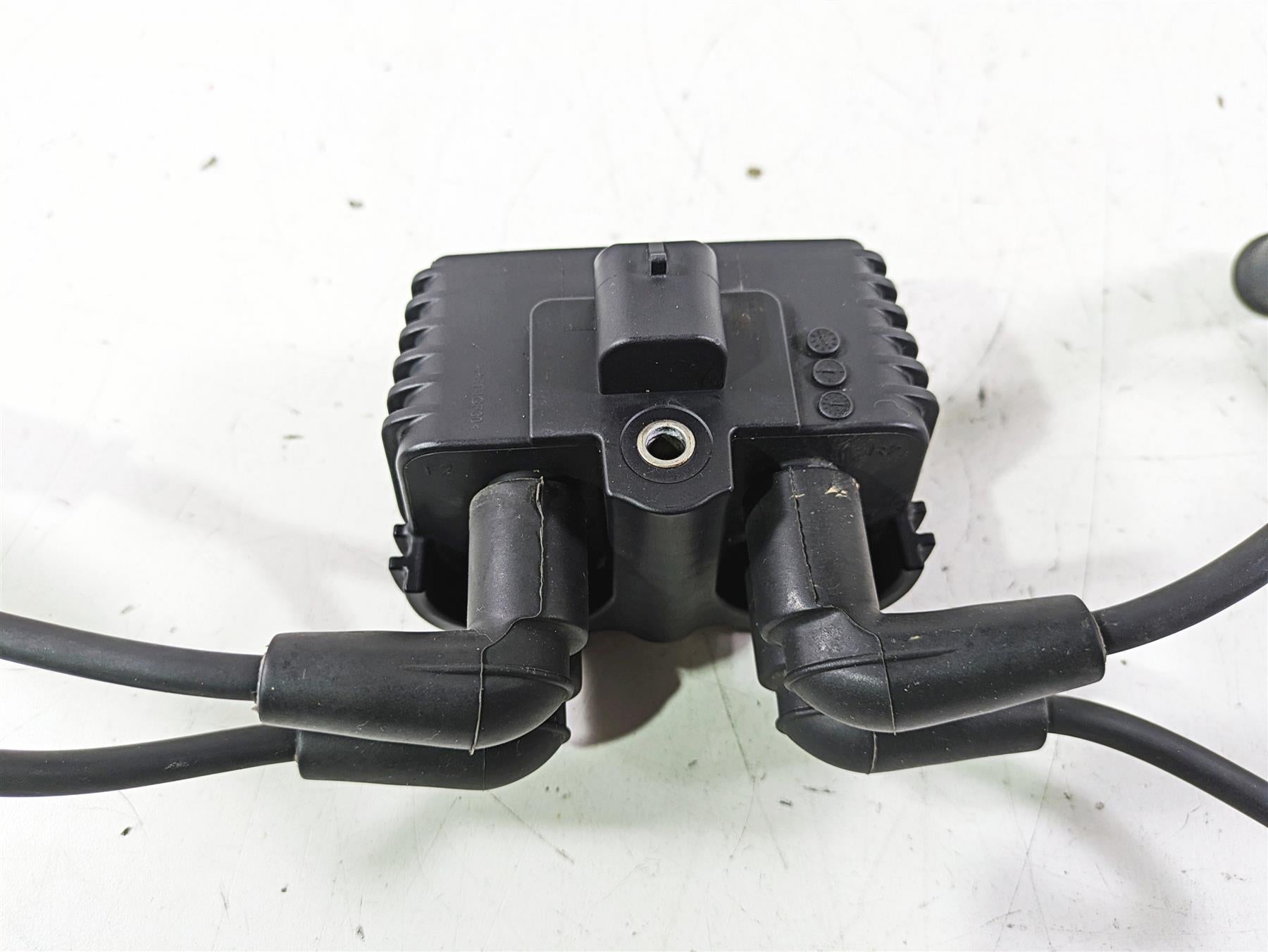 2021 Harley Softail FLSL Slim Ignition Coil Wires Plugs -Tested 31600067 {{ shop.shopifyCountryName }} - Mototech271