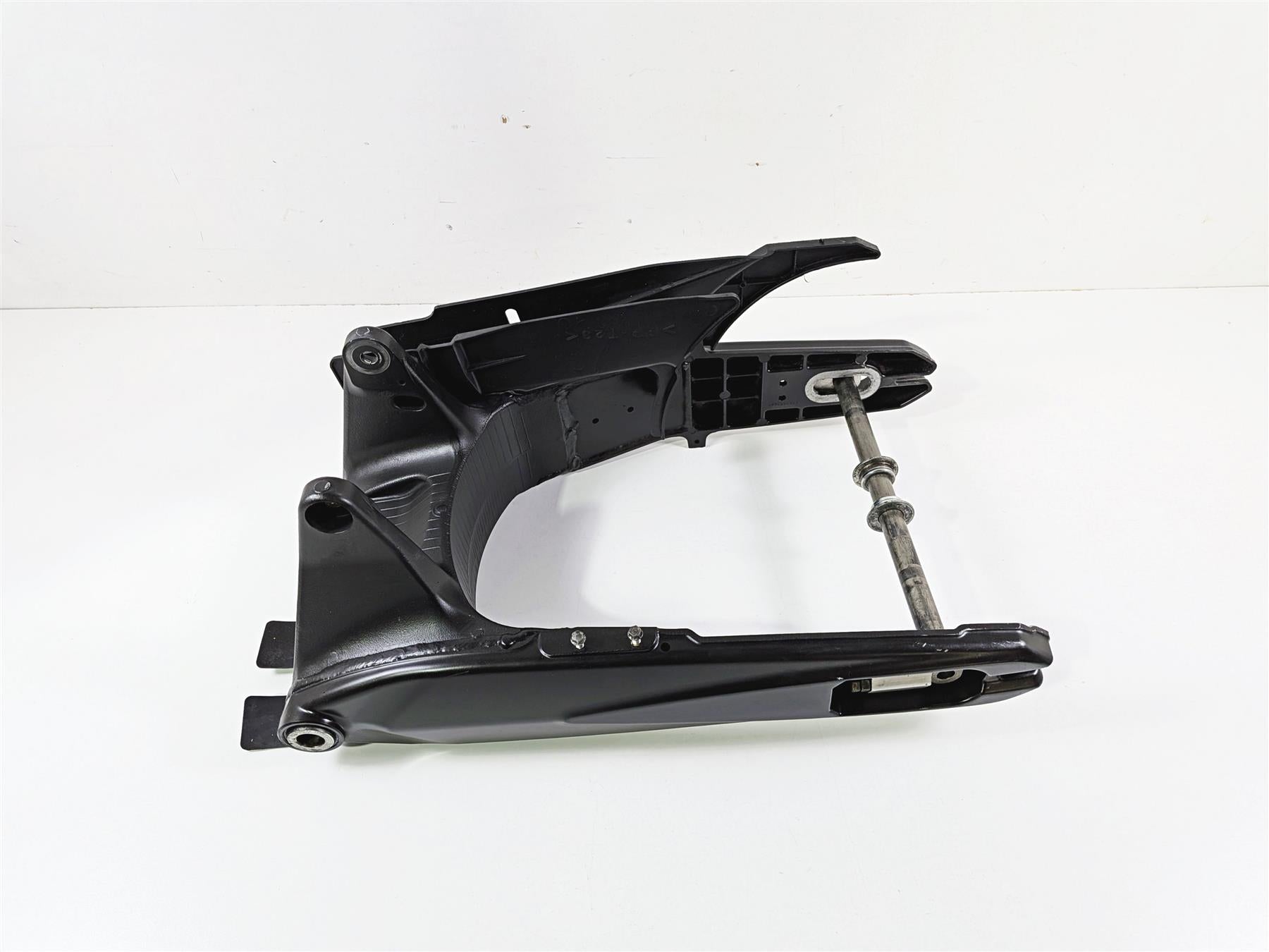 2012 Yamaha XV1900 Raider S Rear Swingarm Swing Arm & Axle 5C7-22110-01-00 {{ shop.shopifyCountryName }} - Mototech271