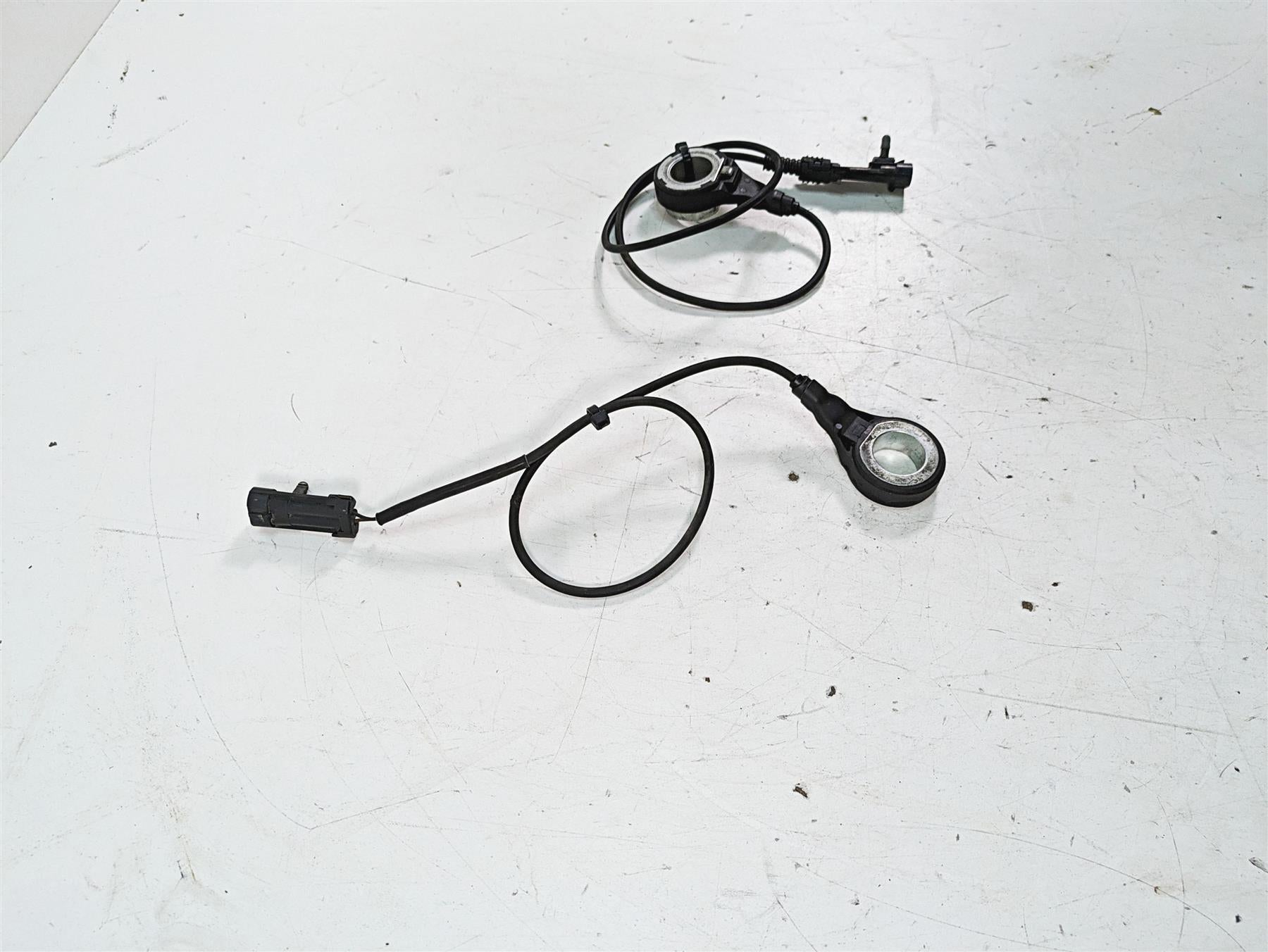 2008 Harley FLHTCU Electra Glide Front Rear Abs Wheel Speed Sensors 40615-08 {{ shop.shopifyCountryName }} - Mototech271