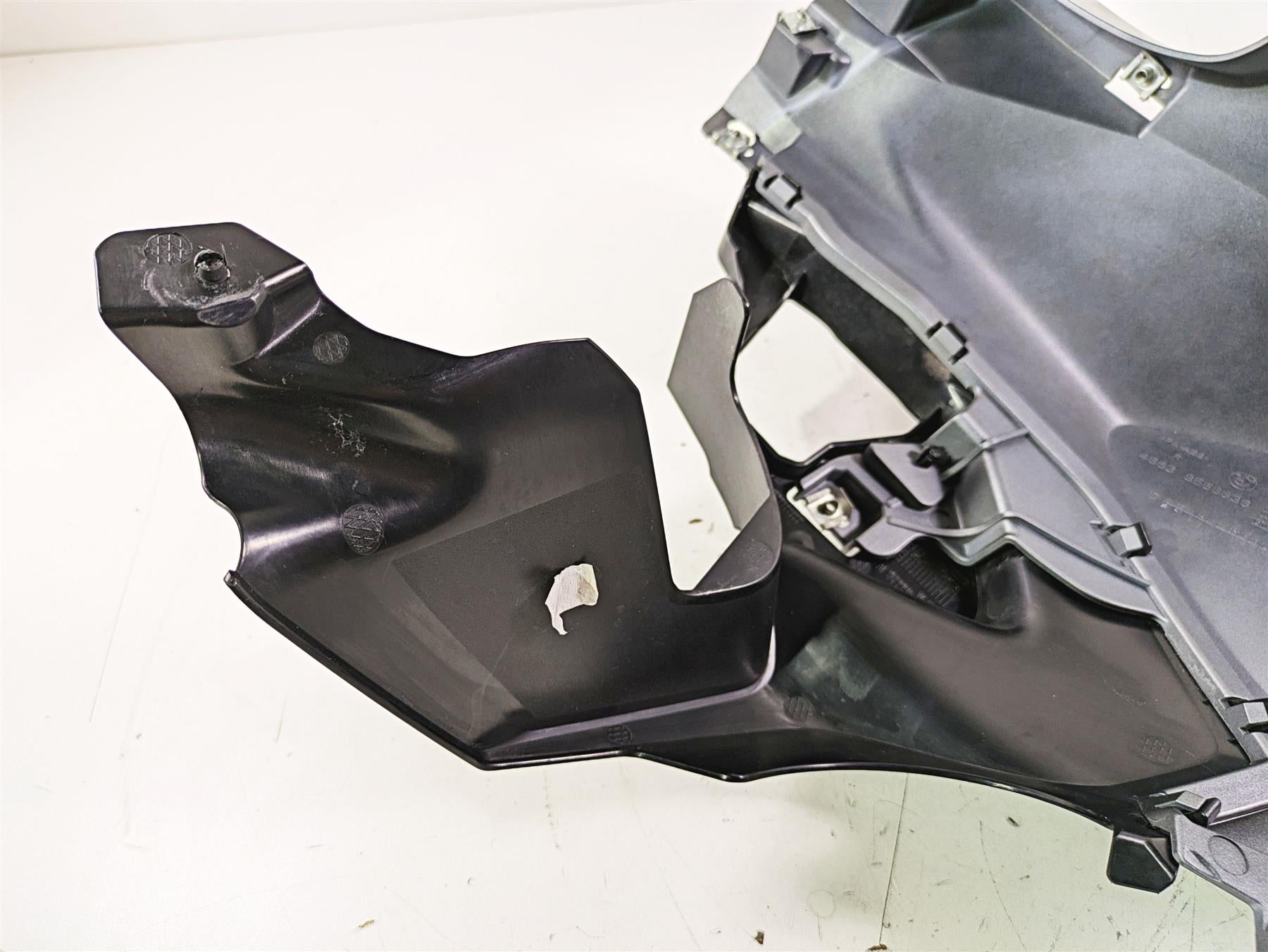 2018 BMW R1200GS GSW K50 Right Tank Side Fairing Cover Cowl Set 46638556636 {{ shop.shopifyCountryName }} - Mototech271