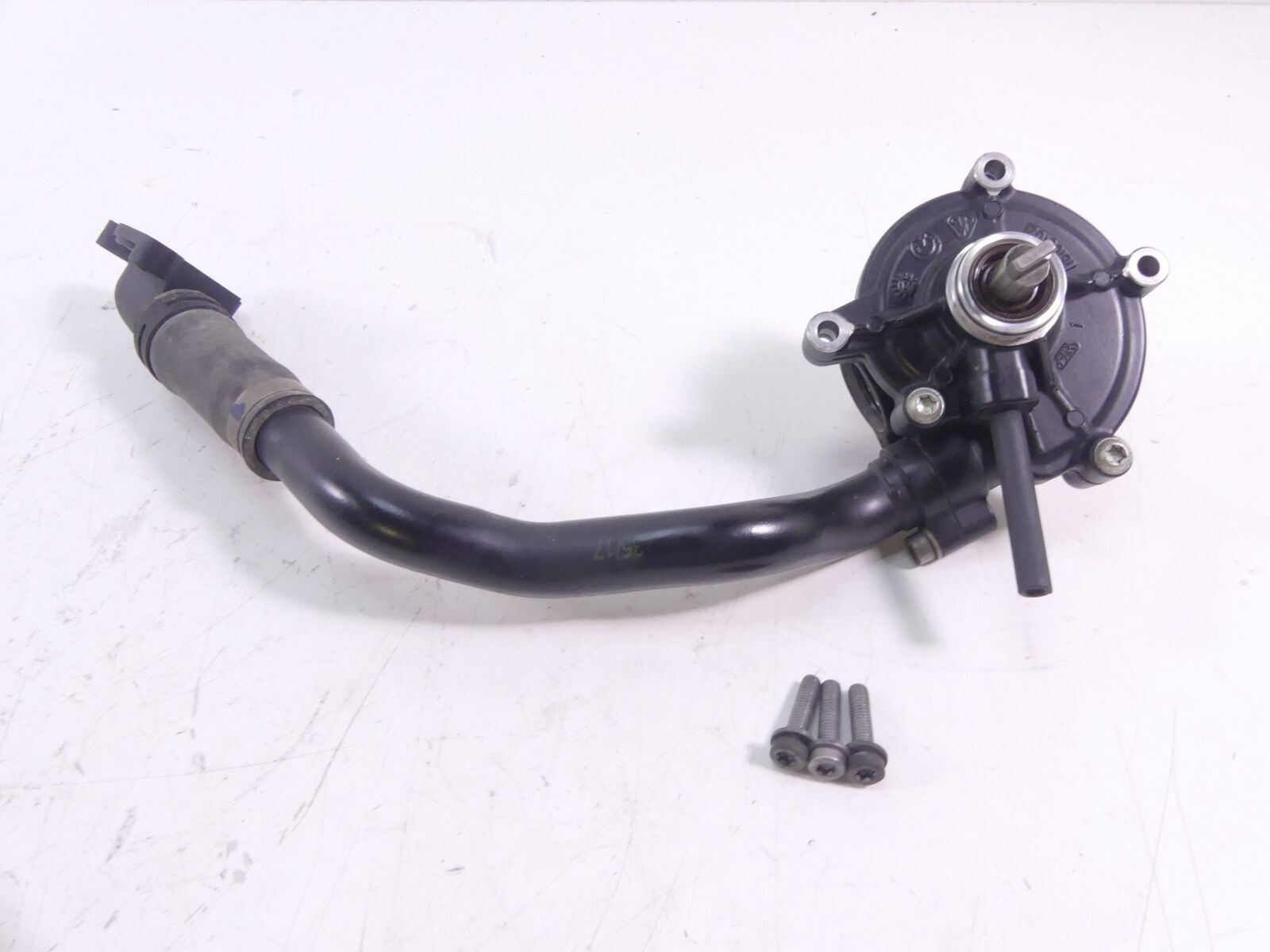 2018 BMW K1600 Bagger Water Pump + Hose 11518569272 | Mototech271