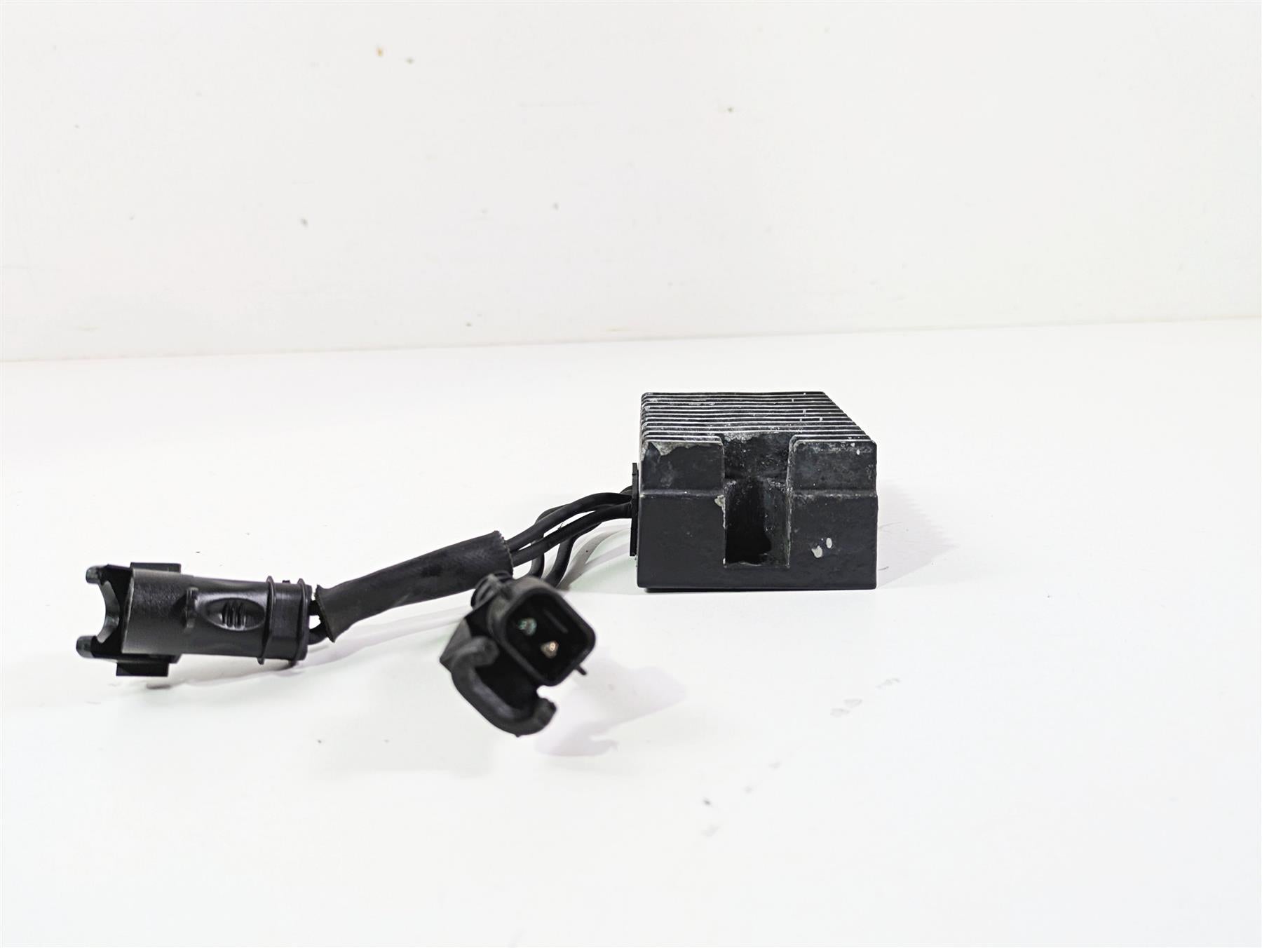 2007 Harley Sportster XL1200 C Rectifier Voltage Regulator 74546-07A {{ shop.shopifyCountryName }} - Mototech271