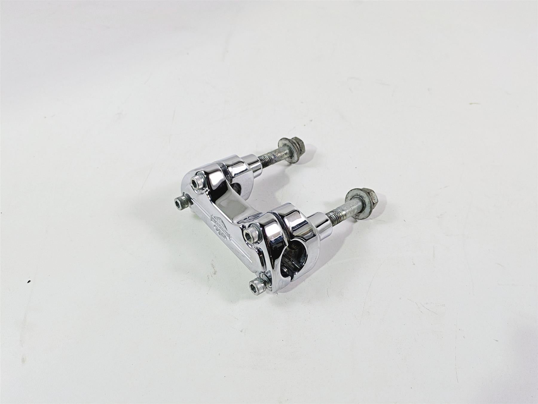 2004 Harley Softail FXSTDI Deuce Chrome Short Handlebar Riser Holder Set {{ shop.shopifyCountryName }} - Mototech271