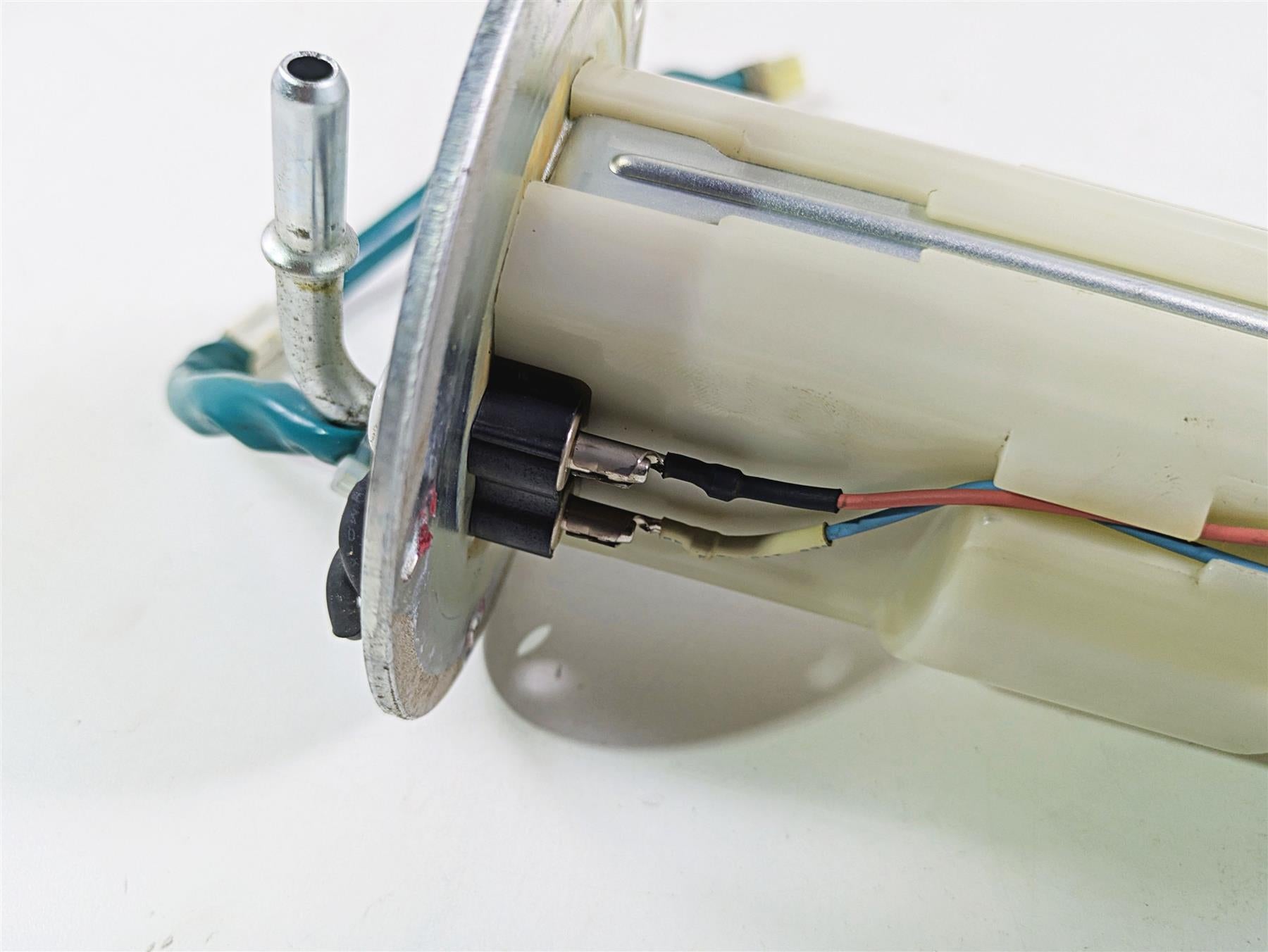 2020 Kawasaki Z900 ZR900 Fuel Gas Petrol Pump 49040-0756 {{ shop.shopifyCountryName }} - Mototech271