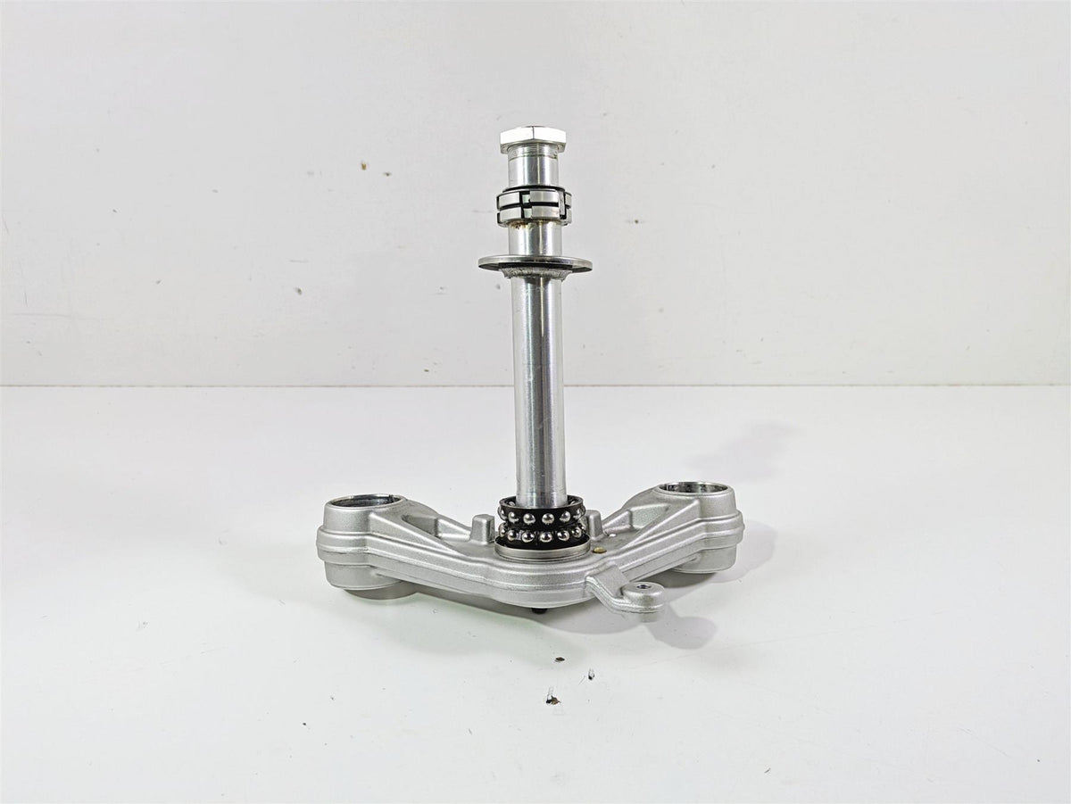2018 BMW R nineT Urban GS K33 Lower Triple Tree Steering Clamp 31428560399 {{ shop.shopifyCountryName }} - Mototech271