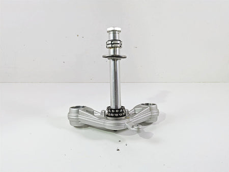 2018 BMW R nineT Urban GS K33 Lower Triple Tree Steering Clamp 31428560399 {{ shop.shopifyCountryName }} - Mototech271