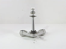 Load image into Gallery viewer, 2018 BMW R nineT Urban GS K33 Lower Triple Tree Steering Clamp 31428560399
