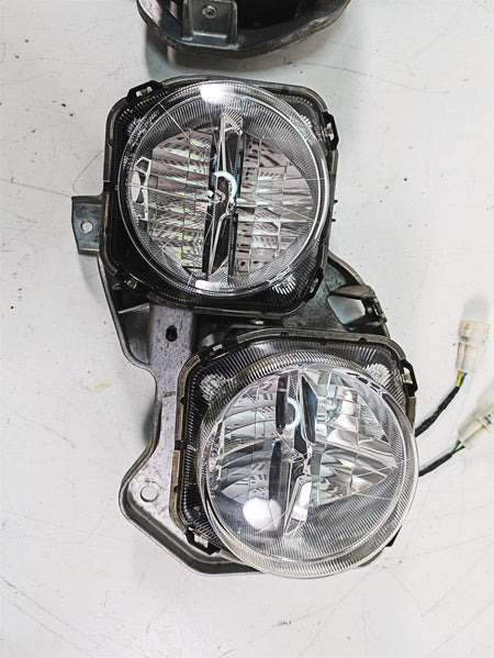 2018 Yamaha YXZ1000R EPS SS Headlight Head Light Lamp Set 2UD-84300-00-00 {{ shop.shopifyCountryName }} - Mototech271