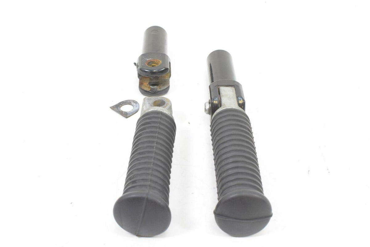 2011 Harley Softail FLSTSB Cross Bones Rear Passenger Foot Peg Footpegs {{ shop.shopifyCountryName }} - Mototech271