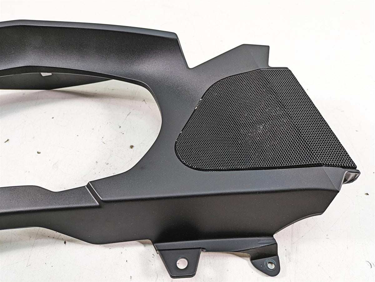2007 BMW R1200RT K26 Front Inner Gauges Fairing cover Trim 46637681279 {{ shop.shopifyCountryName }} - Mototech271