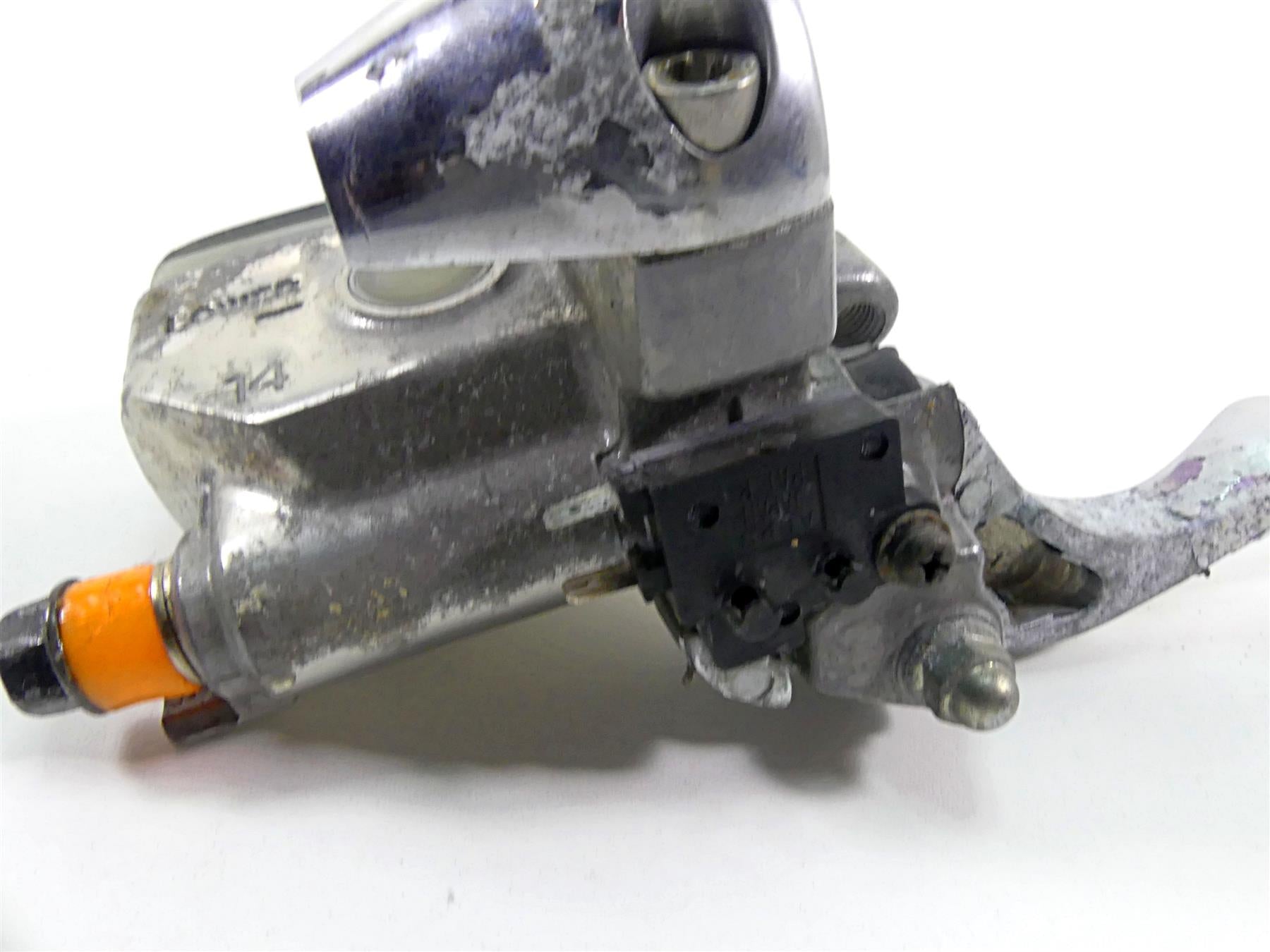 2002 Honda VTX1800 R Front Brake Master Cylinder 45510-MZ0-A41 {{ shop.shopifyCountryName }} - Mototech271