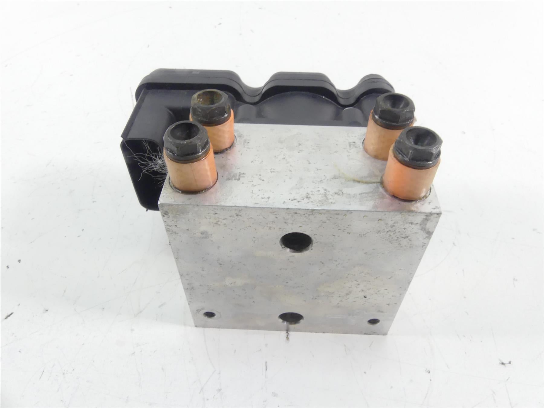 2013 Harley Touring FLHTK Electra Glide Abs Brake Pump Unit Module 40601-08A {{ shop.shopifyCountryName }} - Mototech271