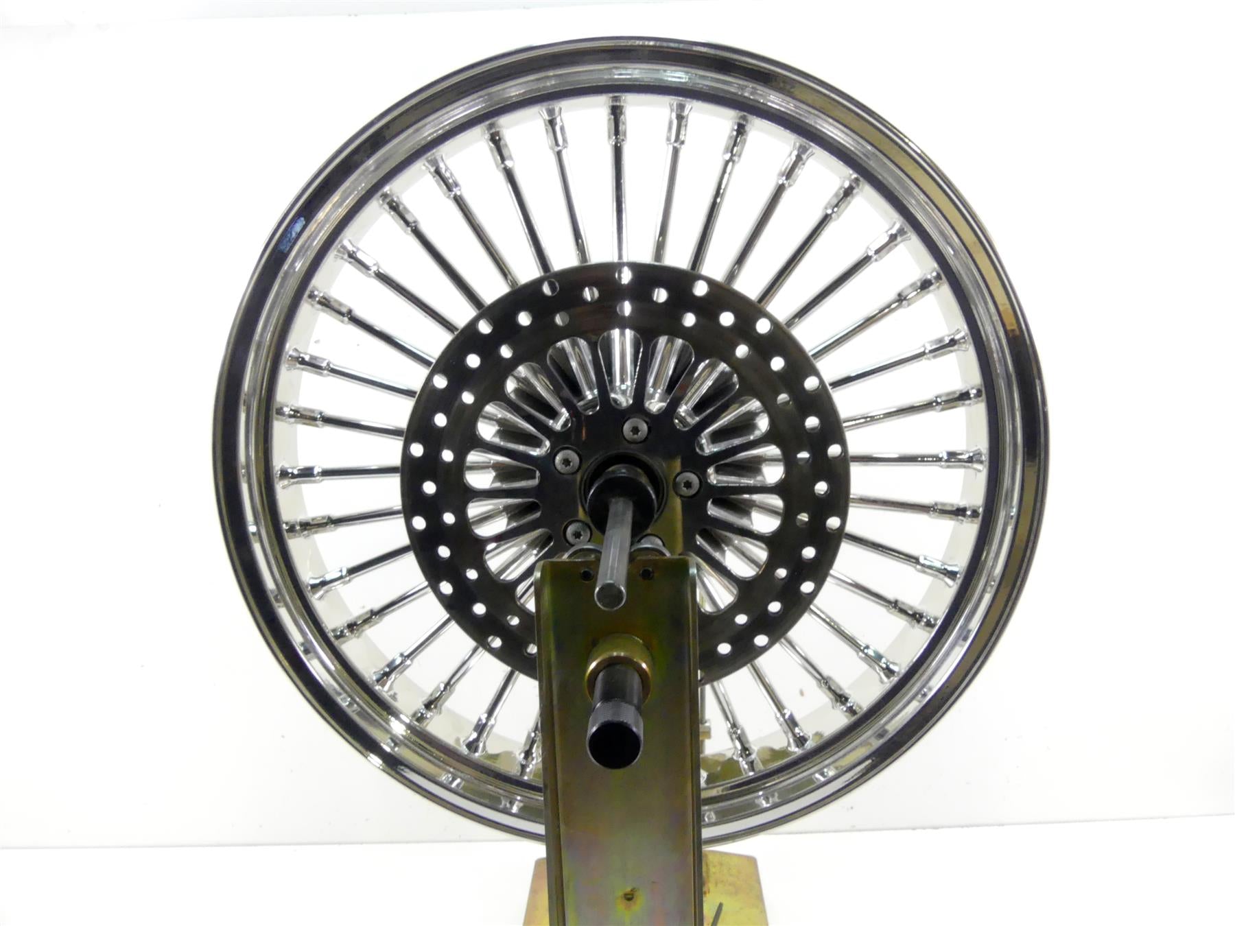 2017 Harley Softail FXSB Breakout Chrome Front Wheel Rim Fat Spoke 21x3.5 {{ shop.shopifyCountryName }} - Mototech271