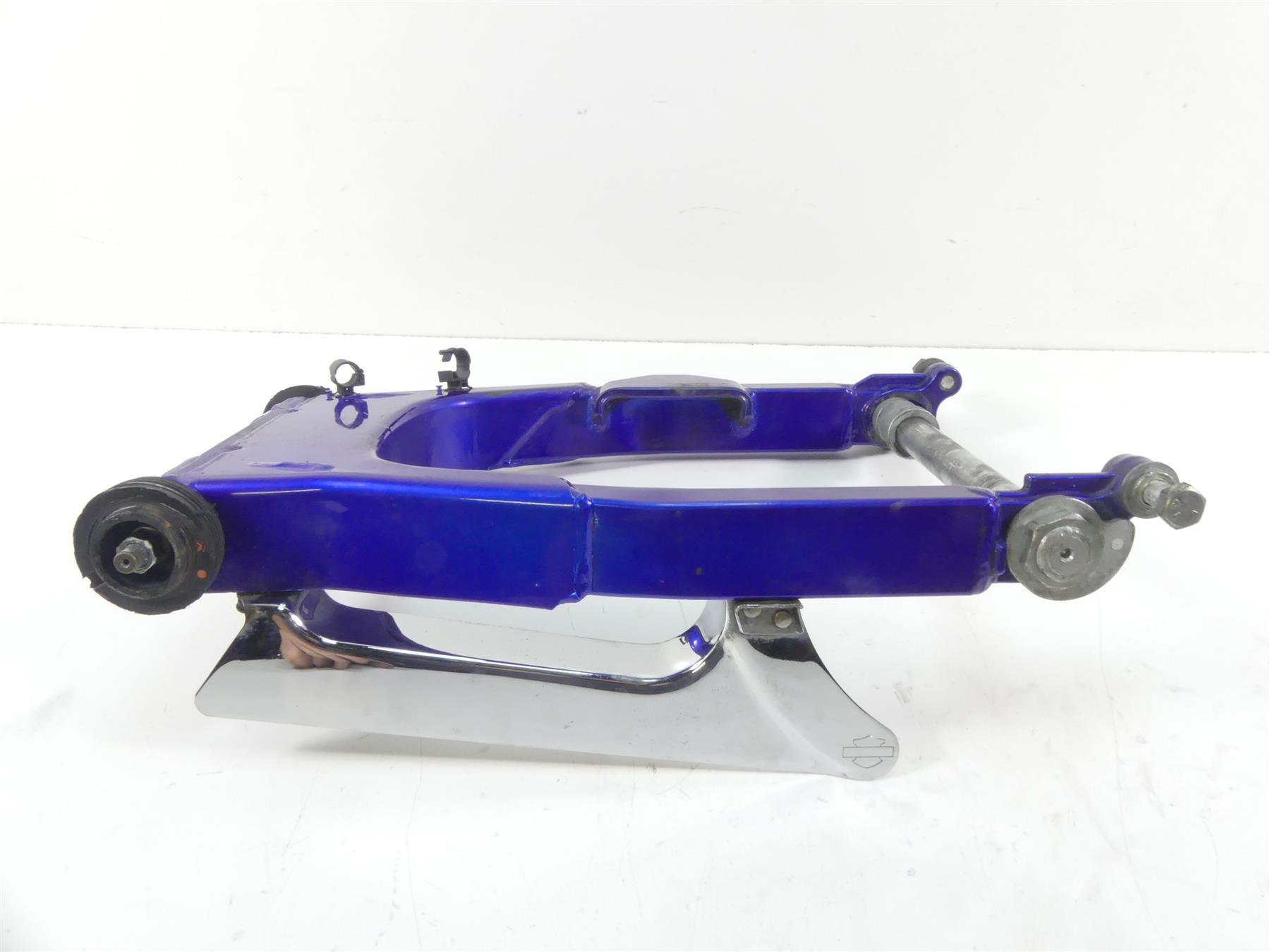 2007 Harley Touring FLHR SE CVO Road King Rear Swingarm Swing Arm +Axle 48616-07 {{ shop.shopifyCountryName }} - Mototech271