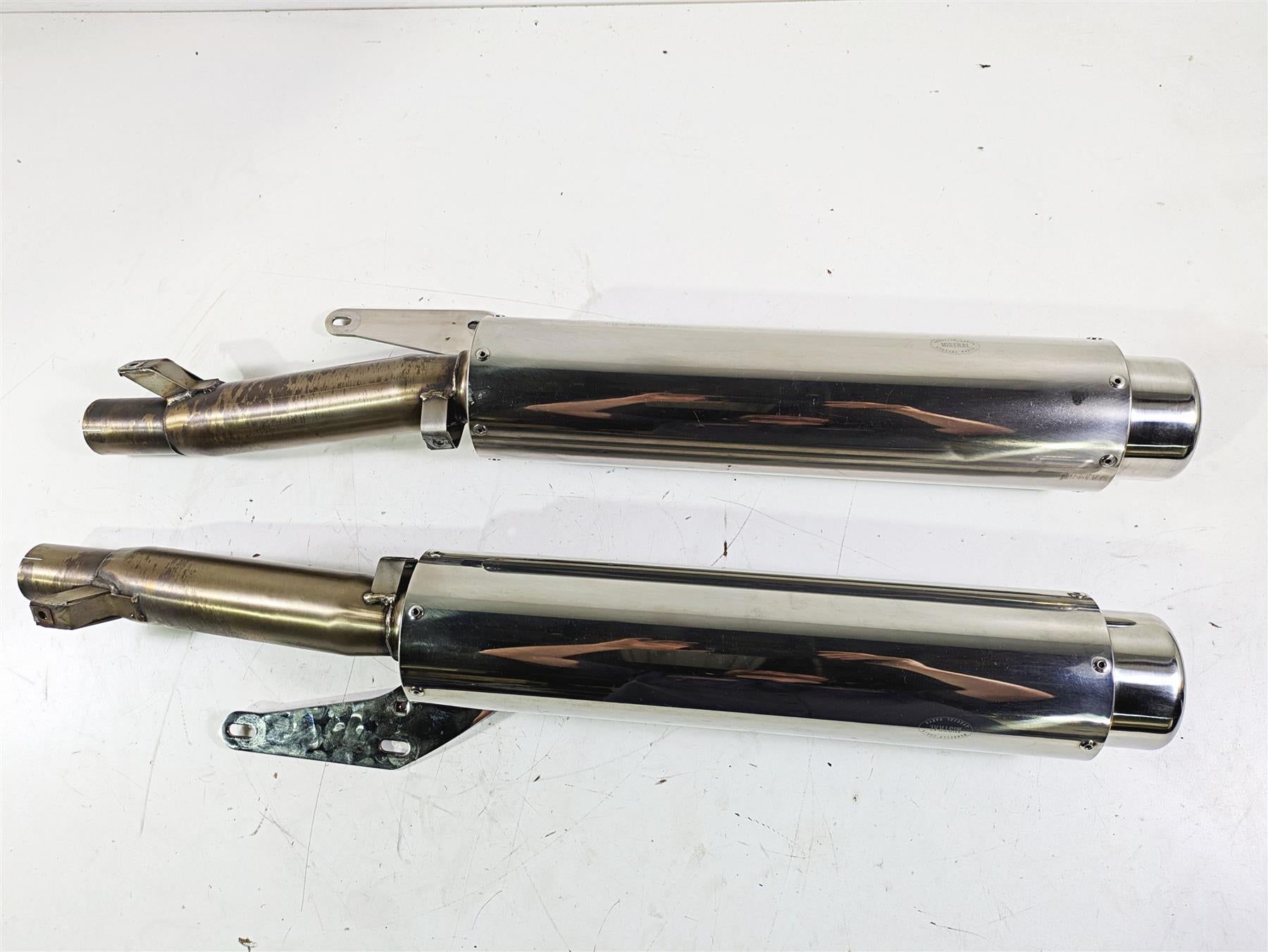 2014 Moto Guzzi California 1400 Touring Mistral Exhaust Muffler Set 300038522H {{ shop.shopifyCountryName }} - Mototech271