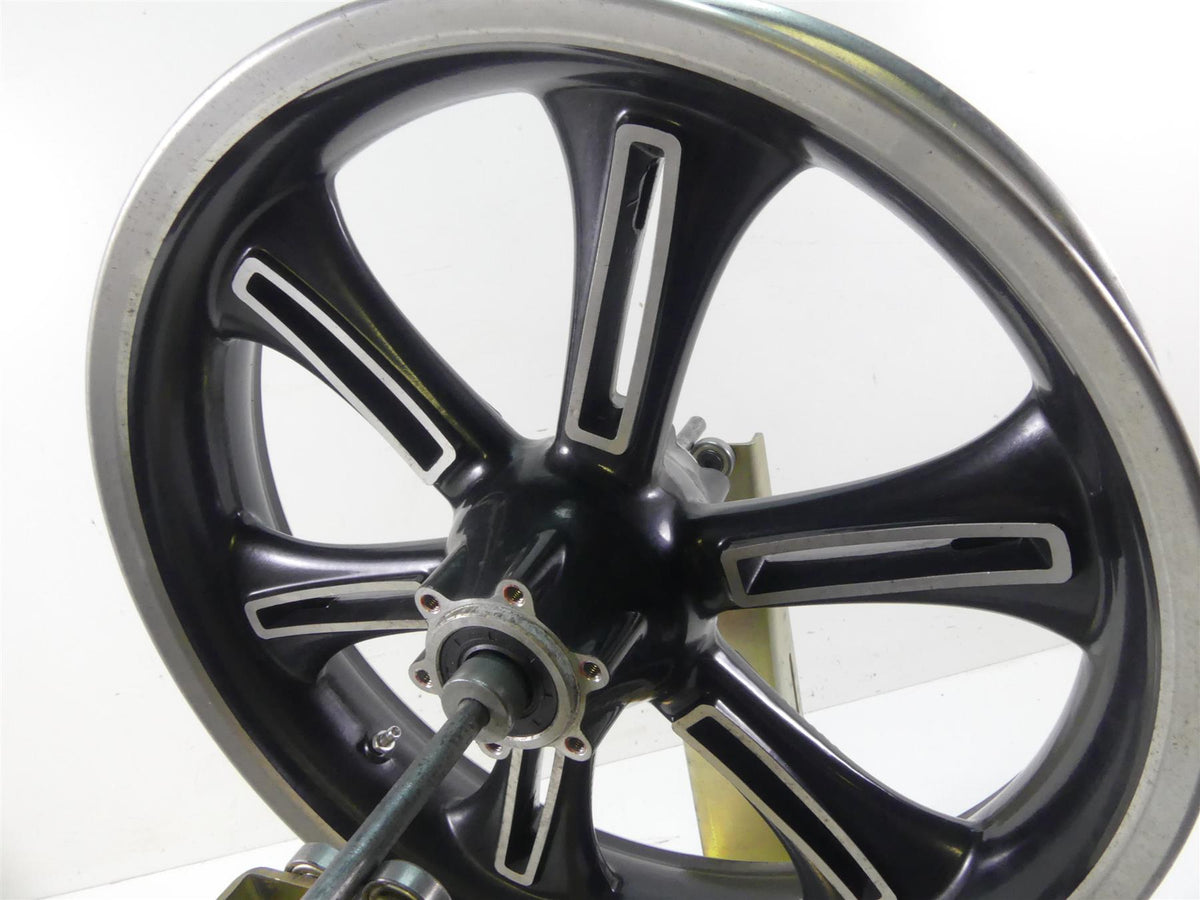 2013 Victory Cross Country Front Straight 18x3.5 Wheel Rim 1521383 {{ shop.shopifyCountryName }} - Mototech271