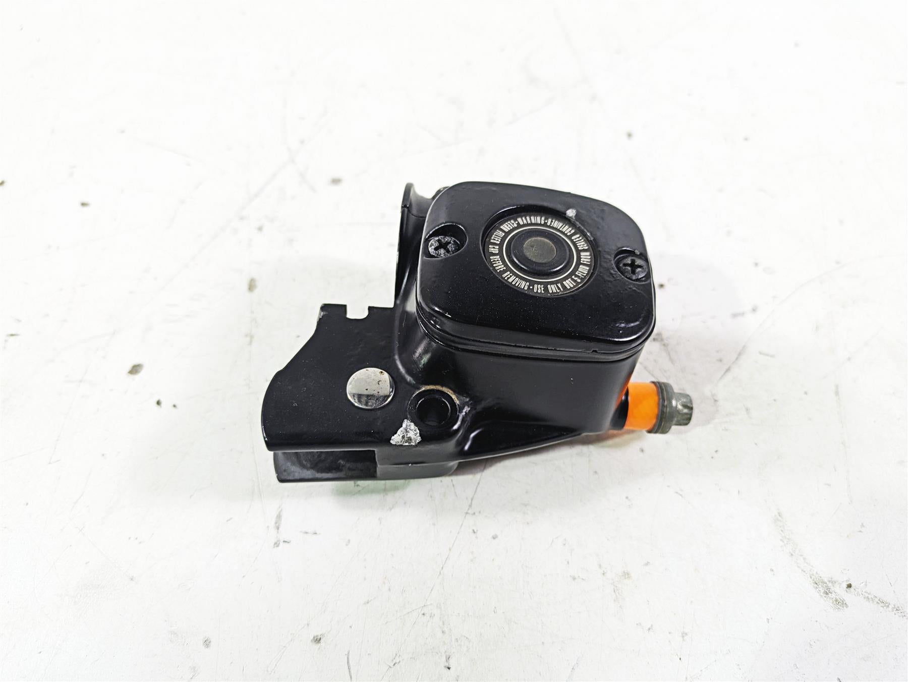 2003 Harley Touring FLHTCUI 100TH E-Glide Front Brake Master Cylinder 45013-96E {{ shop.shopifyCountryName }} - Mototech271
