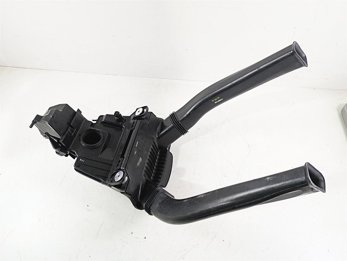 2015 BMW K1600 GT K48 Air Box Cleaner Breather & Tubes 13717712315 {{ shop.shopifyCountryName }} - Mototech271