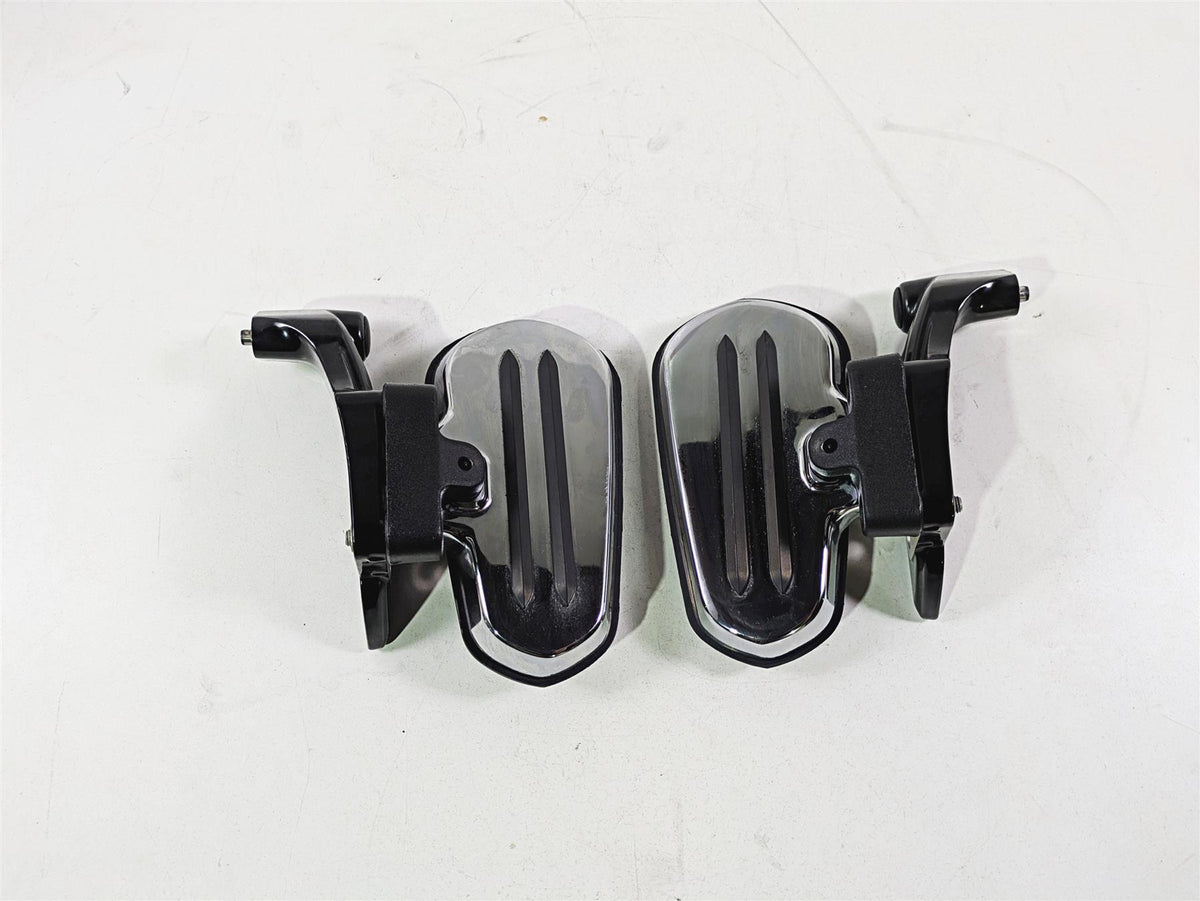 2017 Indian Chieftain Limited Rear Passenger Floor Board Set 5139179 5139180 {{ shop.shopifyCountryName }} - Mototech271