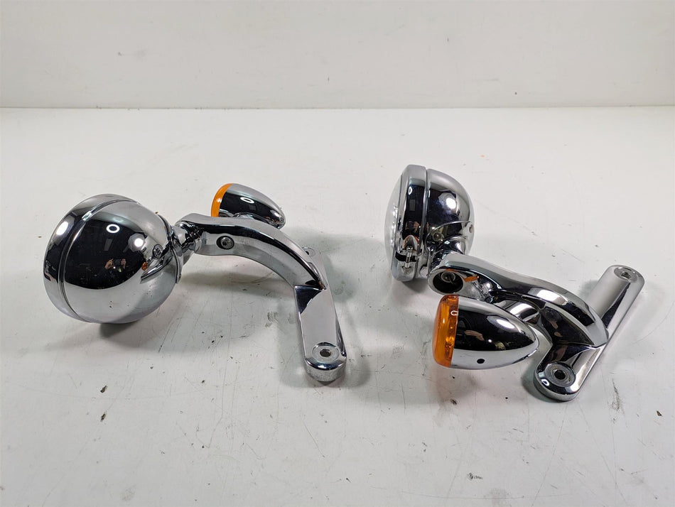 2014 Harley Touring FLHTK Electra Glide Front Spot Light Blinker Set 68000021 {{ shop.shopifyCountryName }} - Mototech271