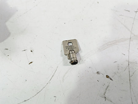 2016 Harley Touring FLTRX Road Glide Ignition Switch & Key READ 71400016B {{ shop.shopifyCountryName }} - Mototech271
