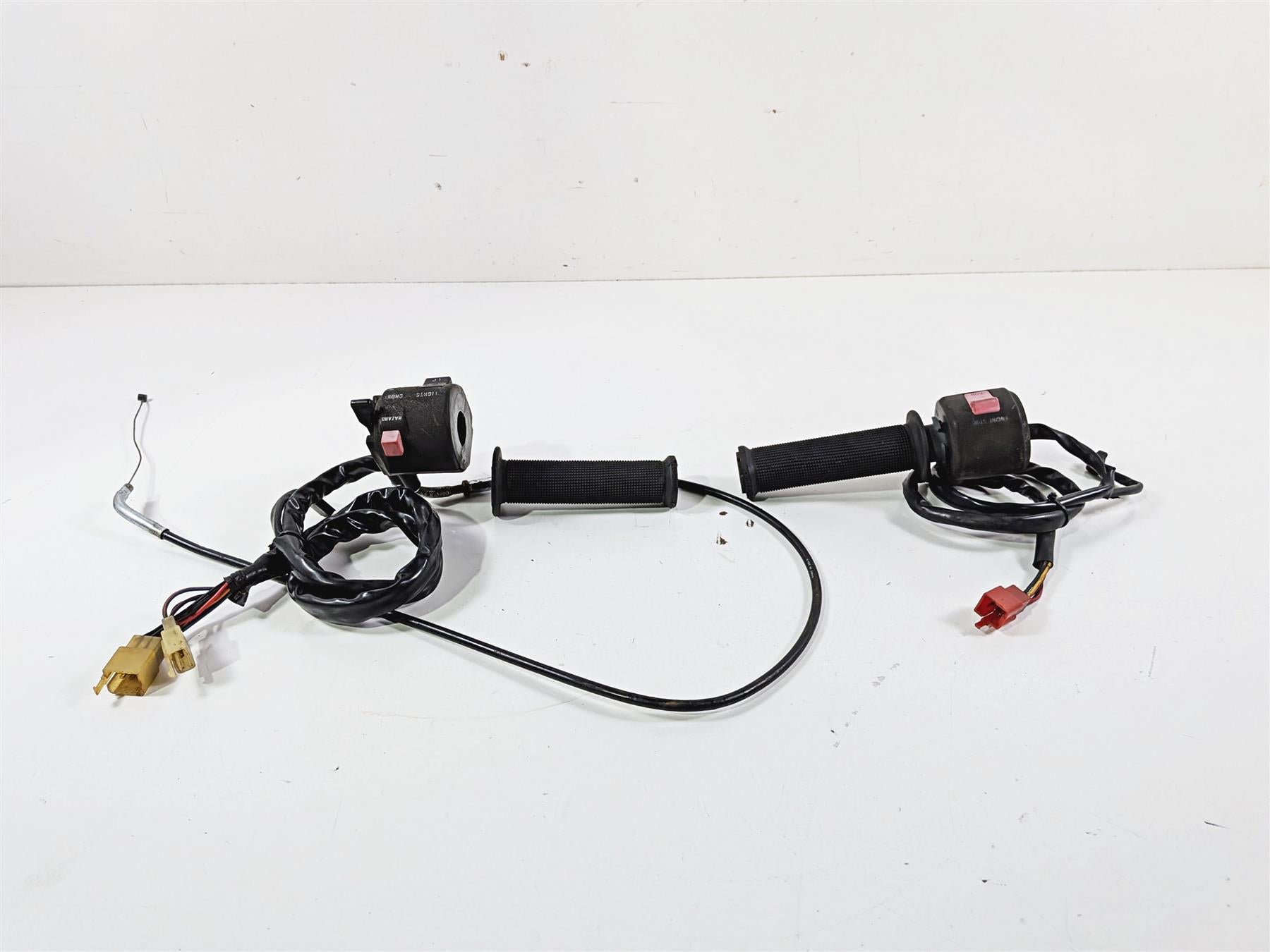 1989 Kawasaki VN750 Vulcan Left Right Hand Control Switch 46091-1372 46091-1514 {{ shop.shopifyCountryName }} - Mototech271